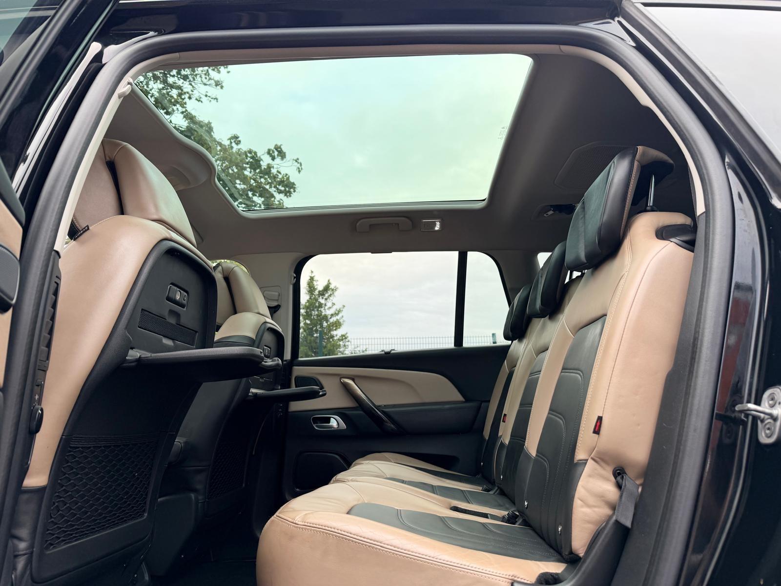 Citroen Grand C4 Picasso view 36