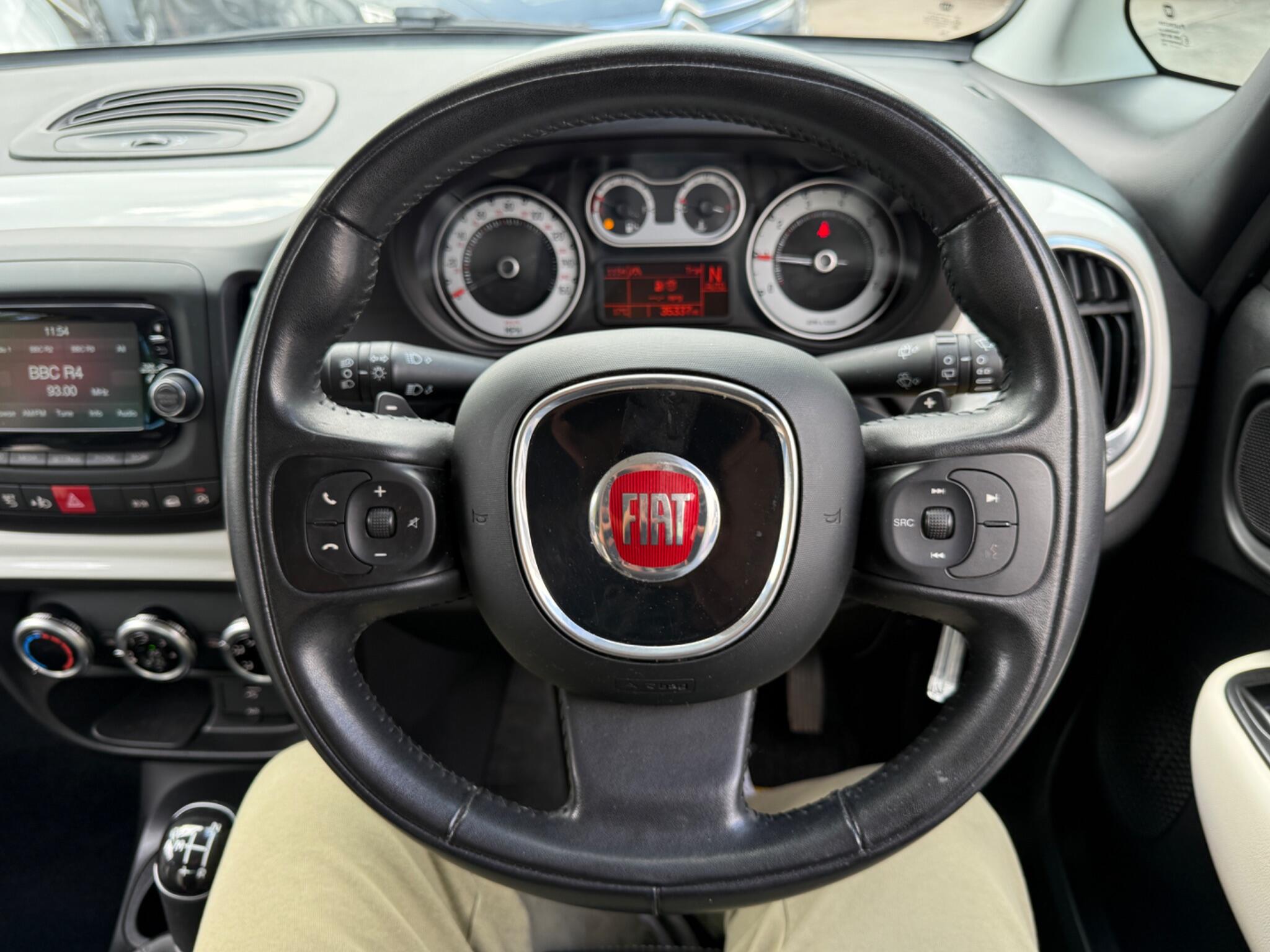 Fiat 500L - Image 59