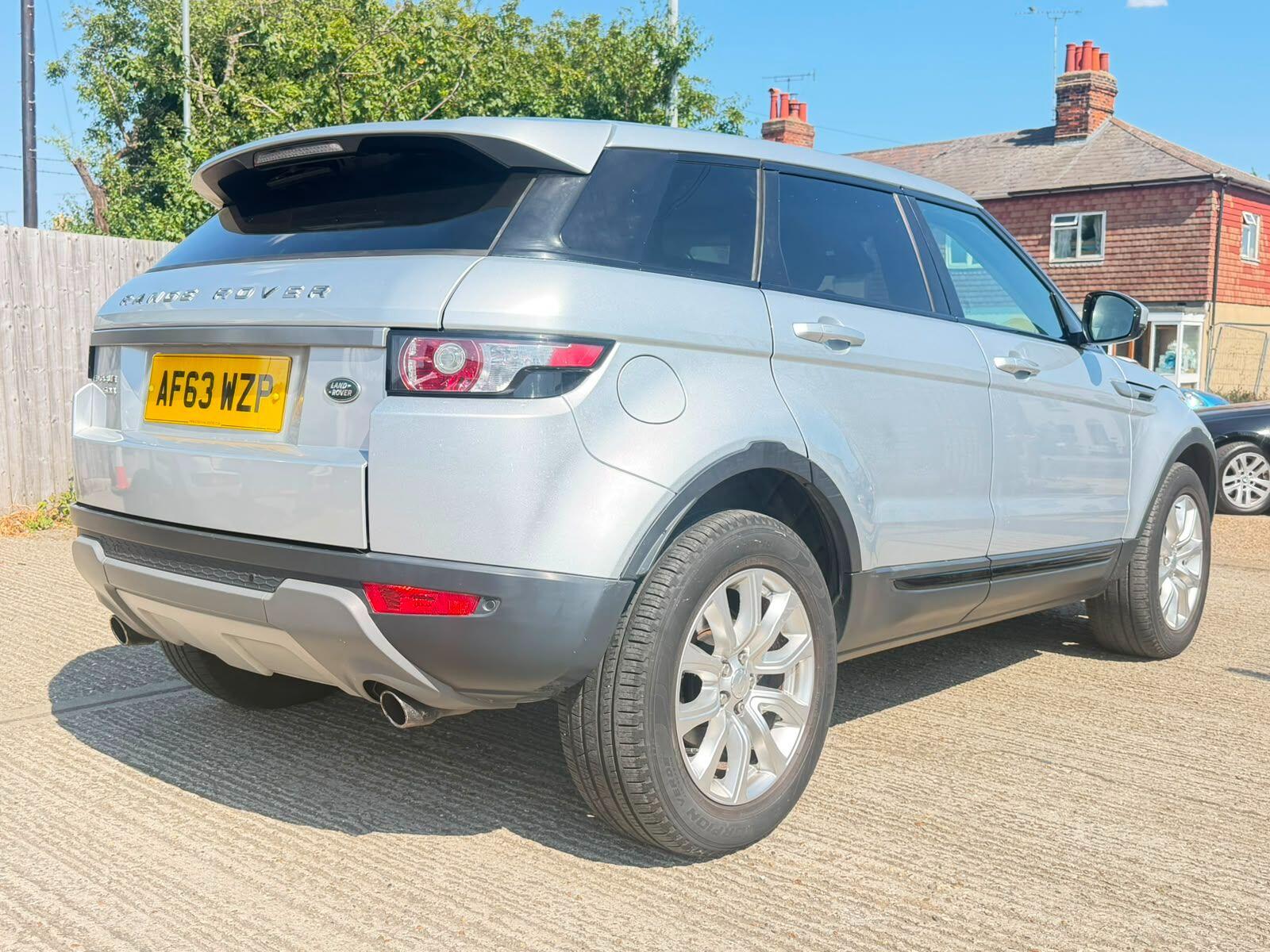 Land Rover Range Rover Evoque view 7