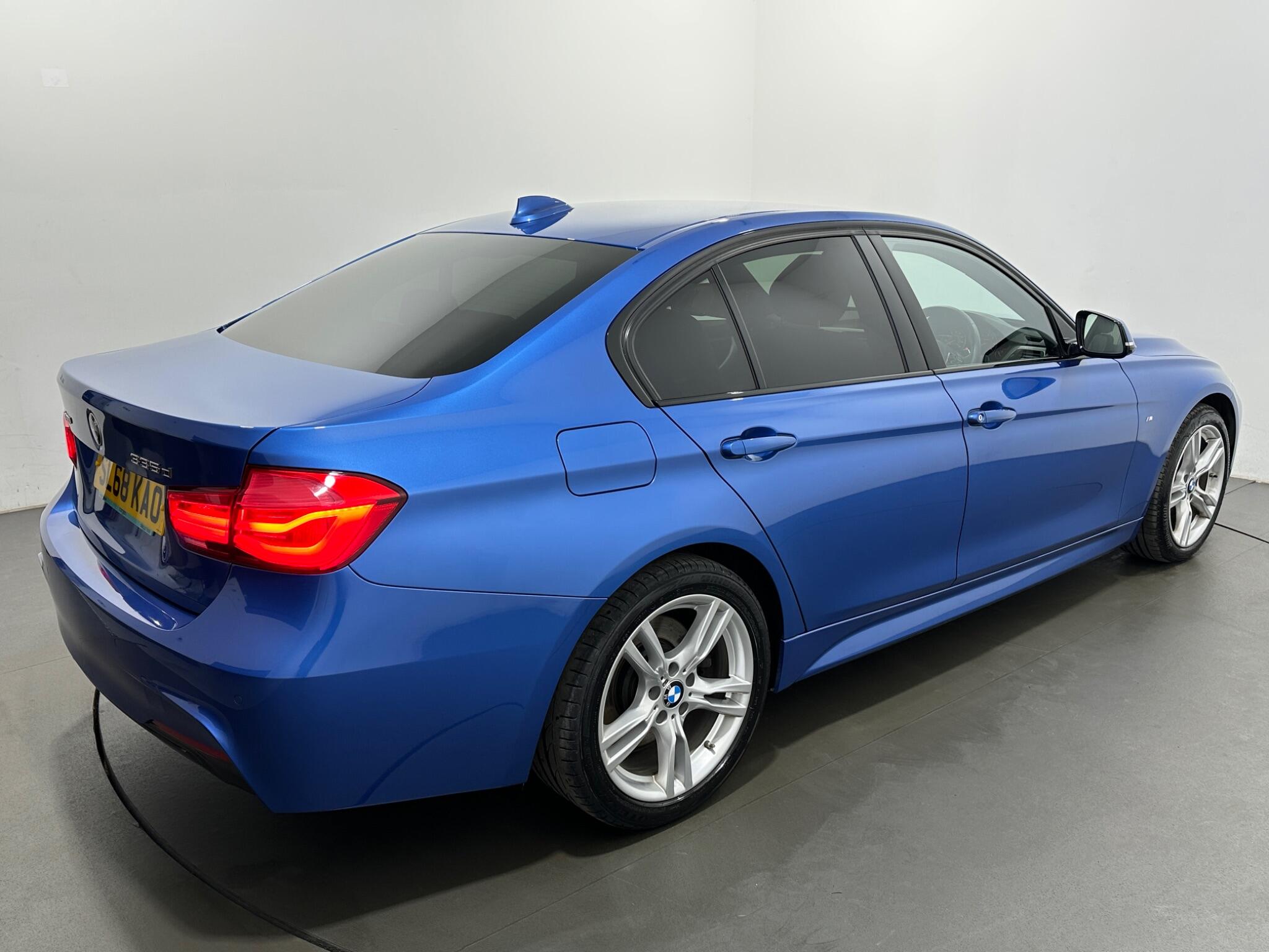 BMW 3 Series view 49