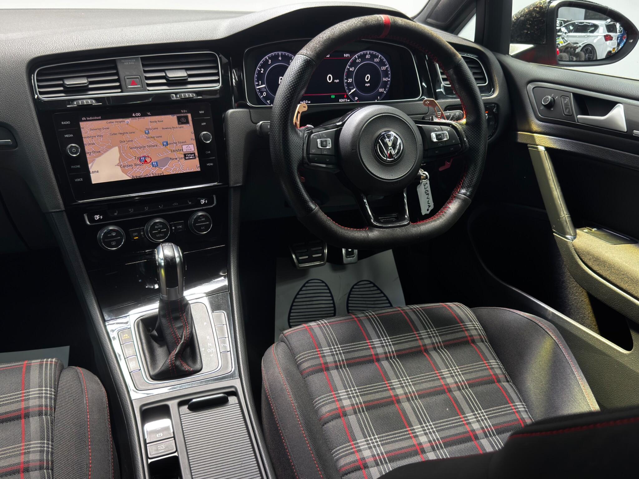 Volkswagen Golf view 19