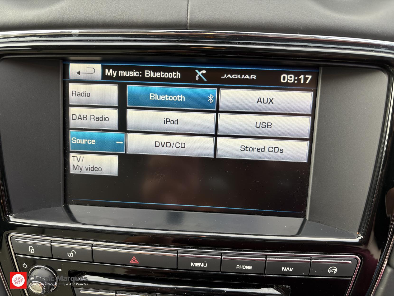 Jaguar XJ view 44