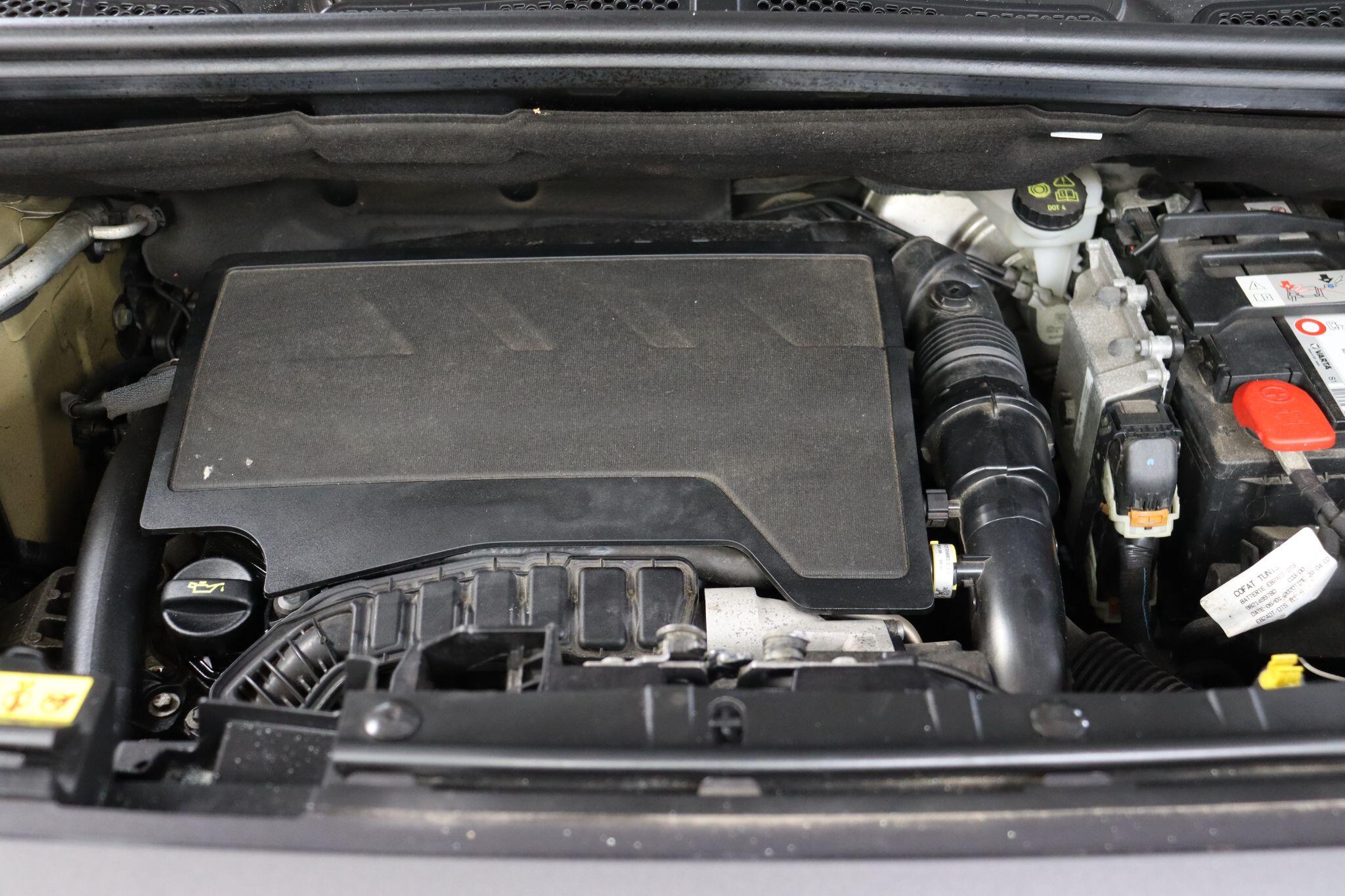 Vauxhall Combo Life view 45