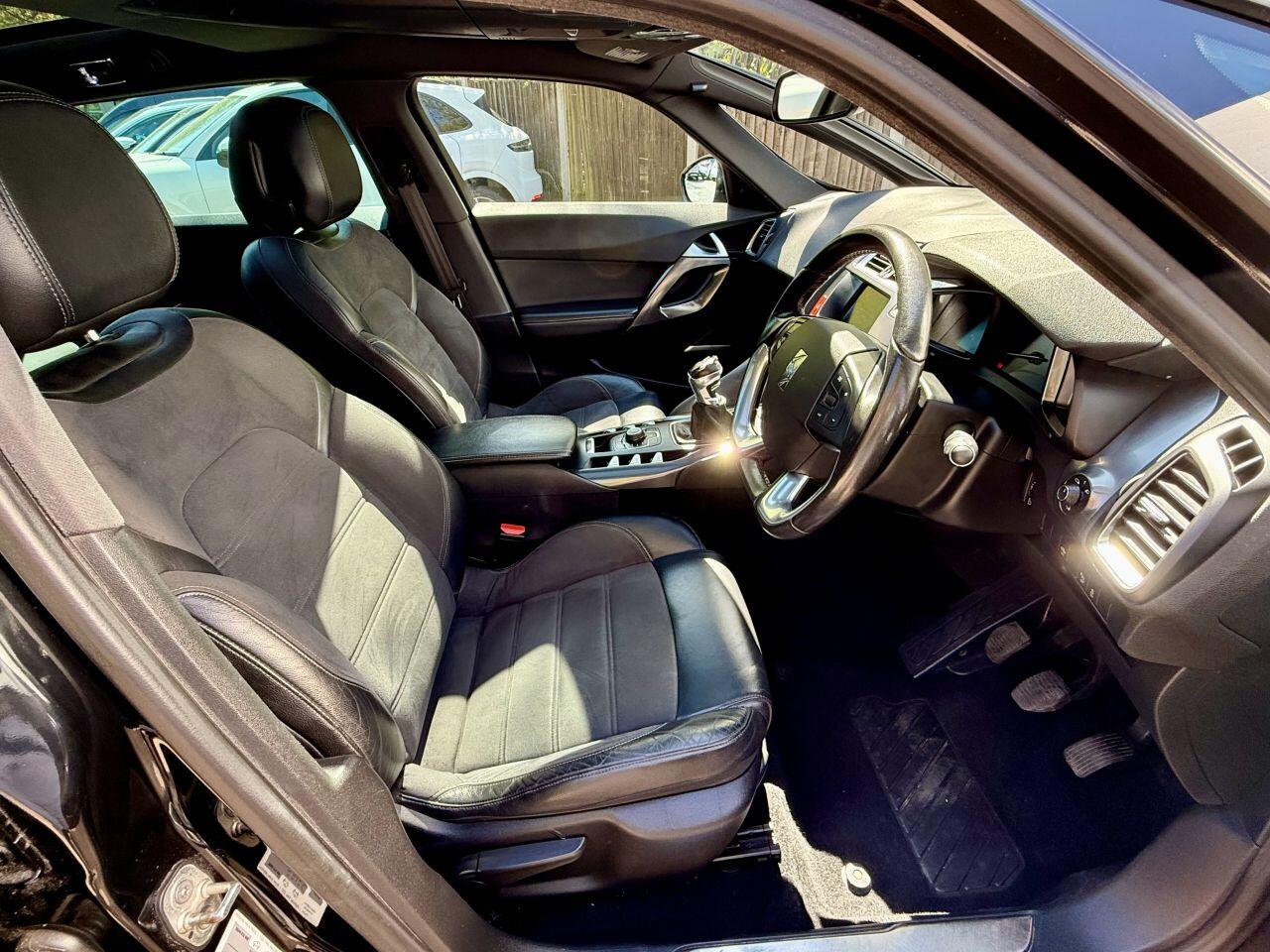 Citroen DS5 view 12