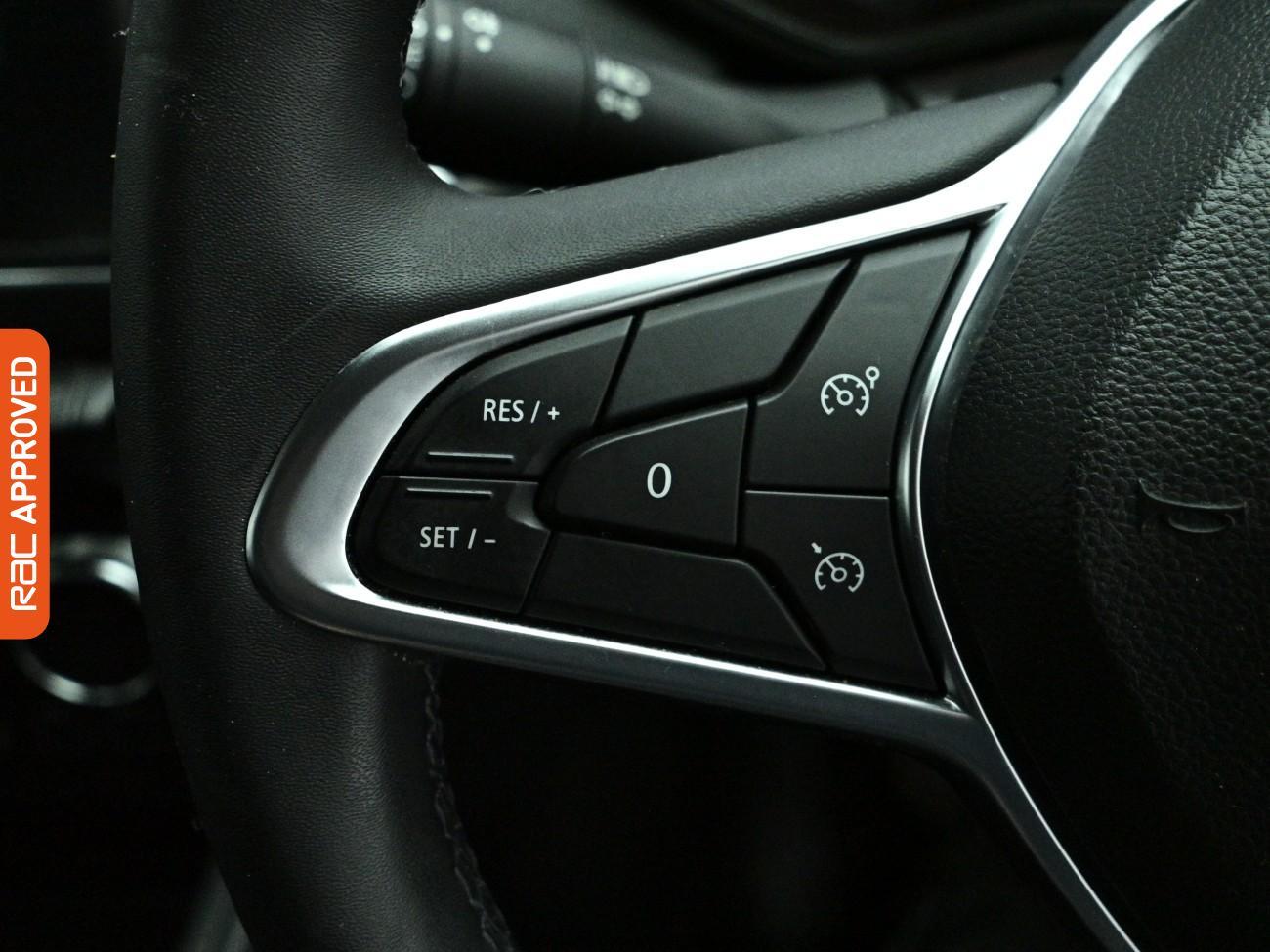 Renault Clio view 21