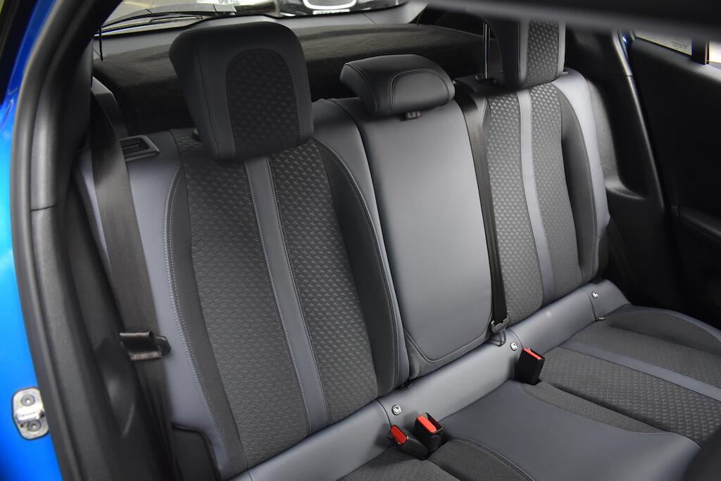 Peugeot 2008 view 34