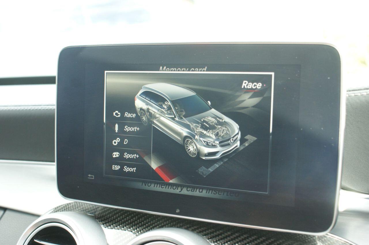 Mercedes-Benz C Class view 70