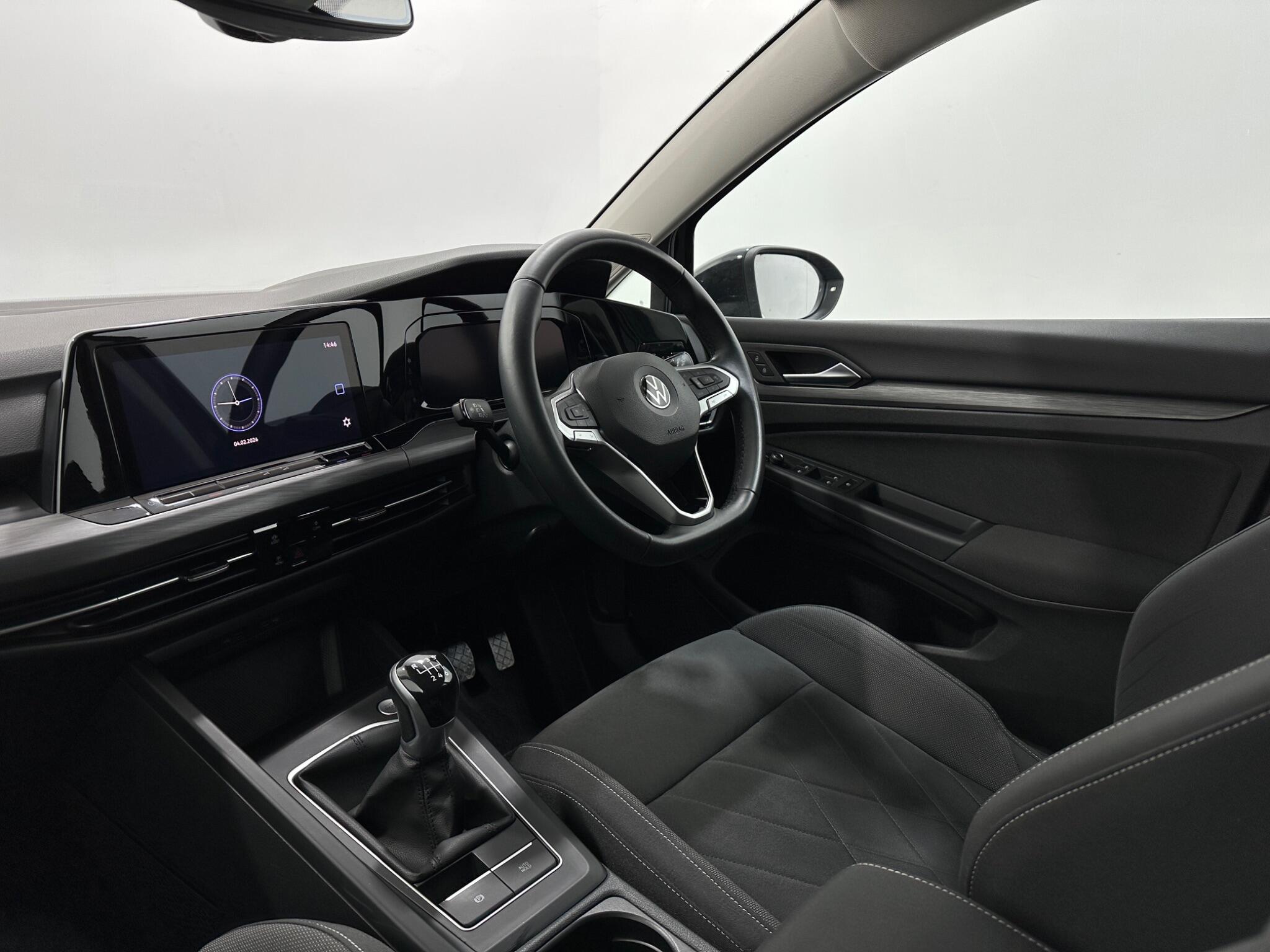 Volkswagen Golf view 30