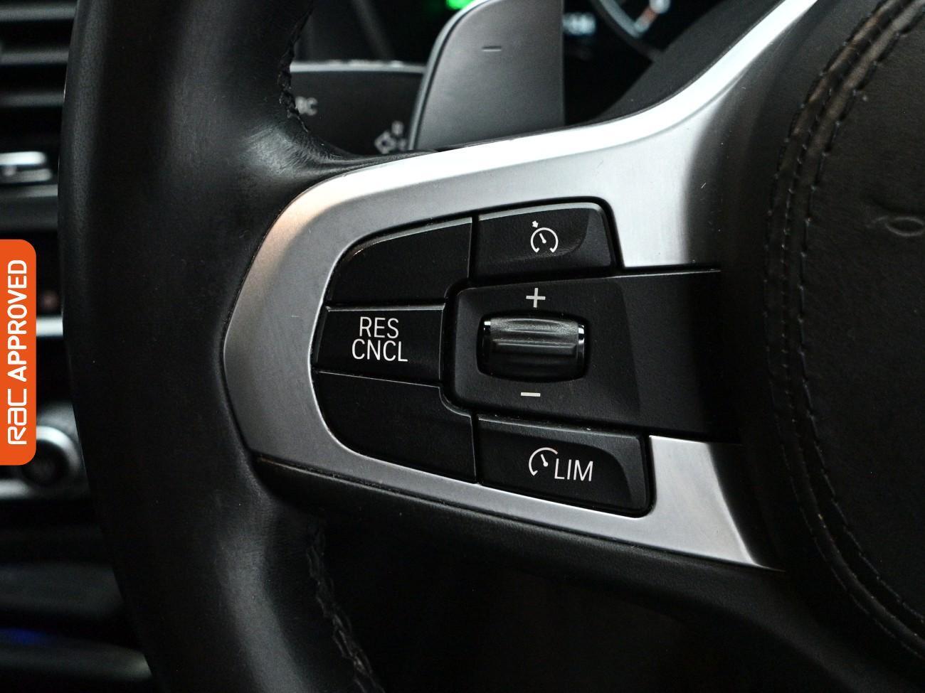 BMW X3 view 24