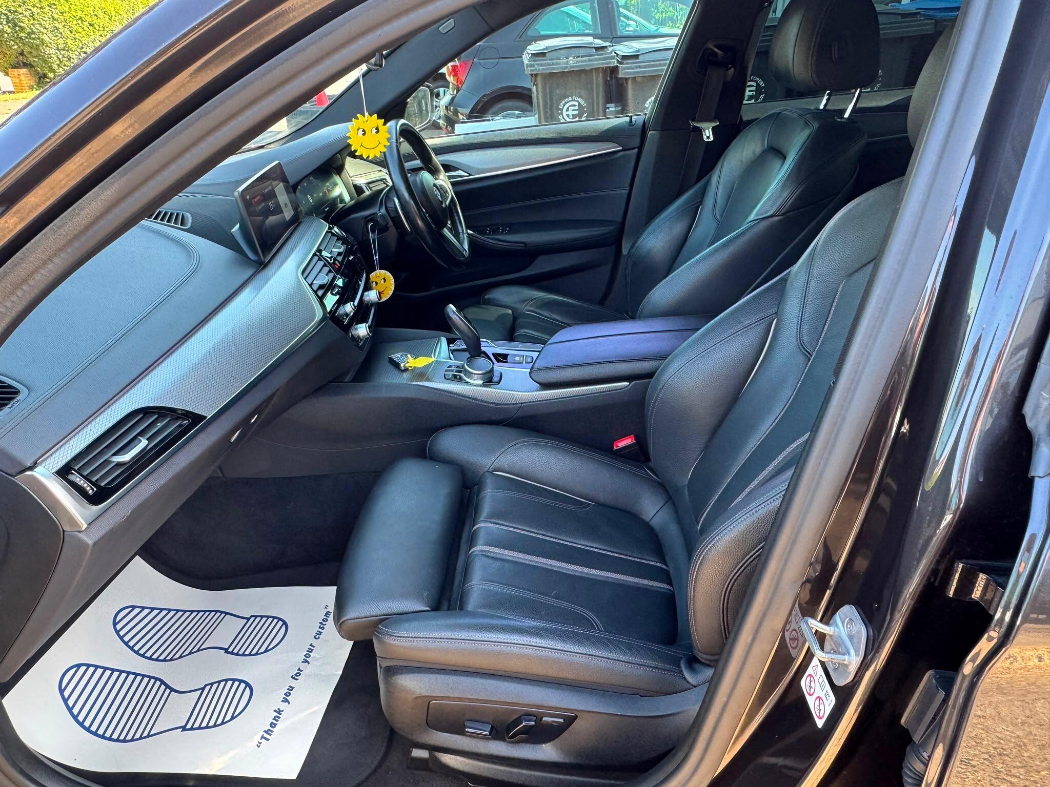 BMW 5 Series view 42