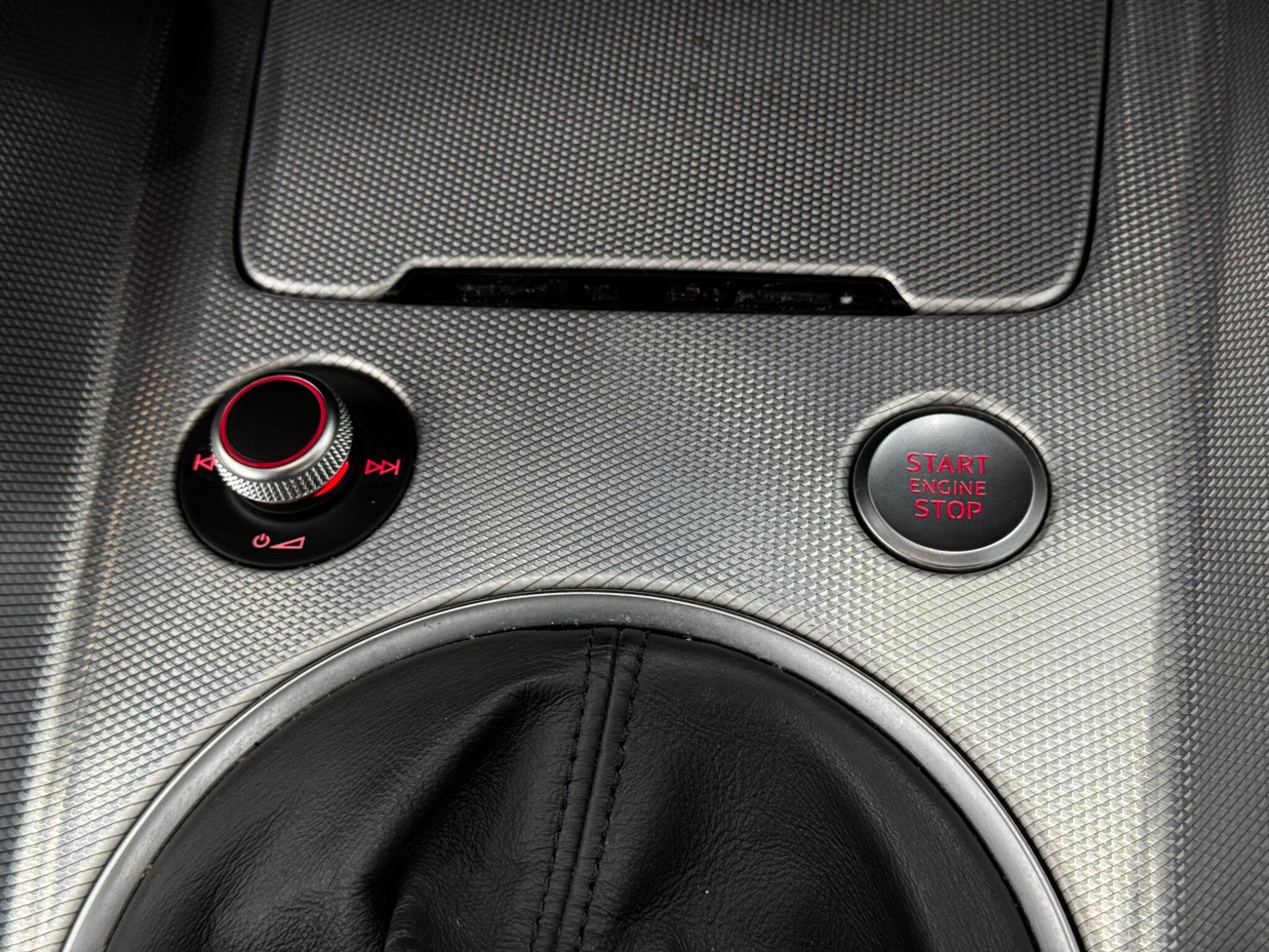 Audi TT view 30