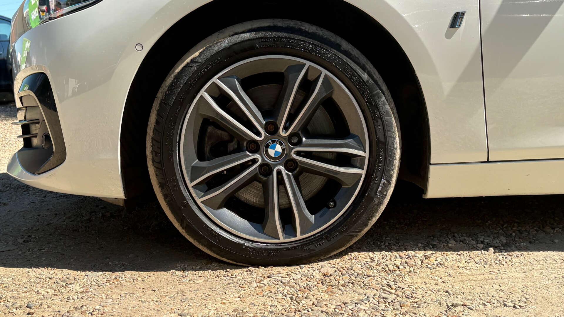 BMW 2 Series view 47