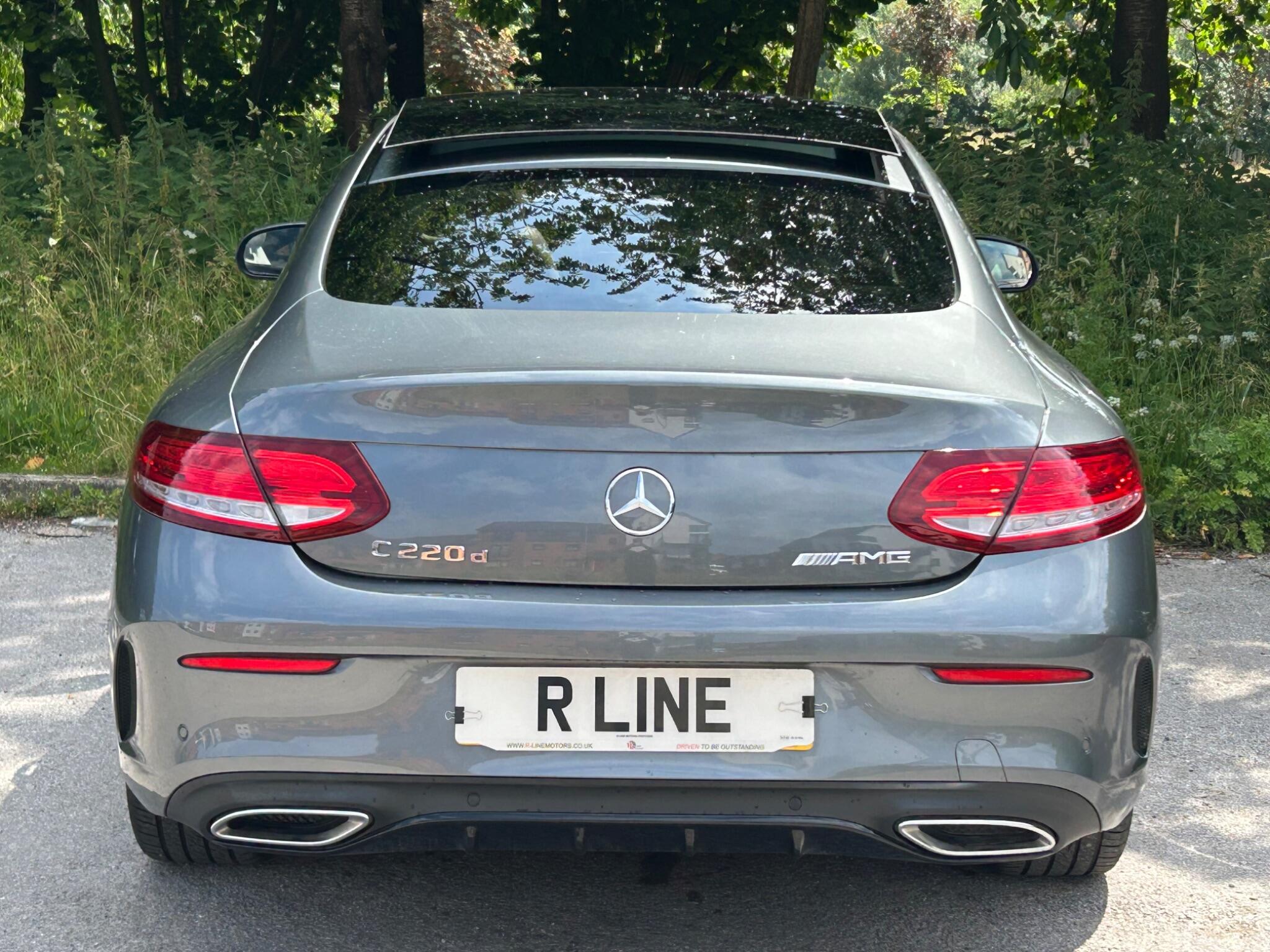 Mercedes-Benz C-Class view 12