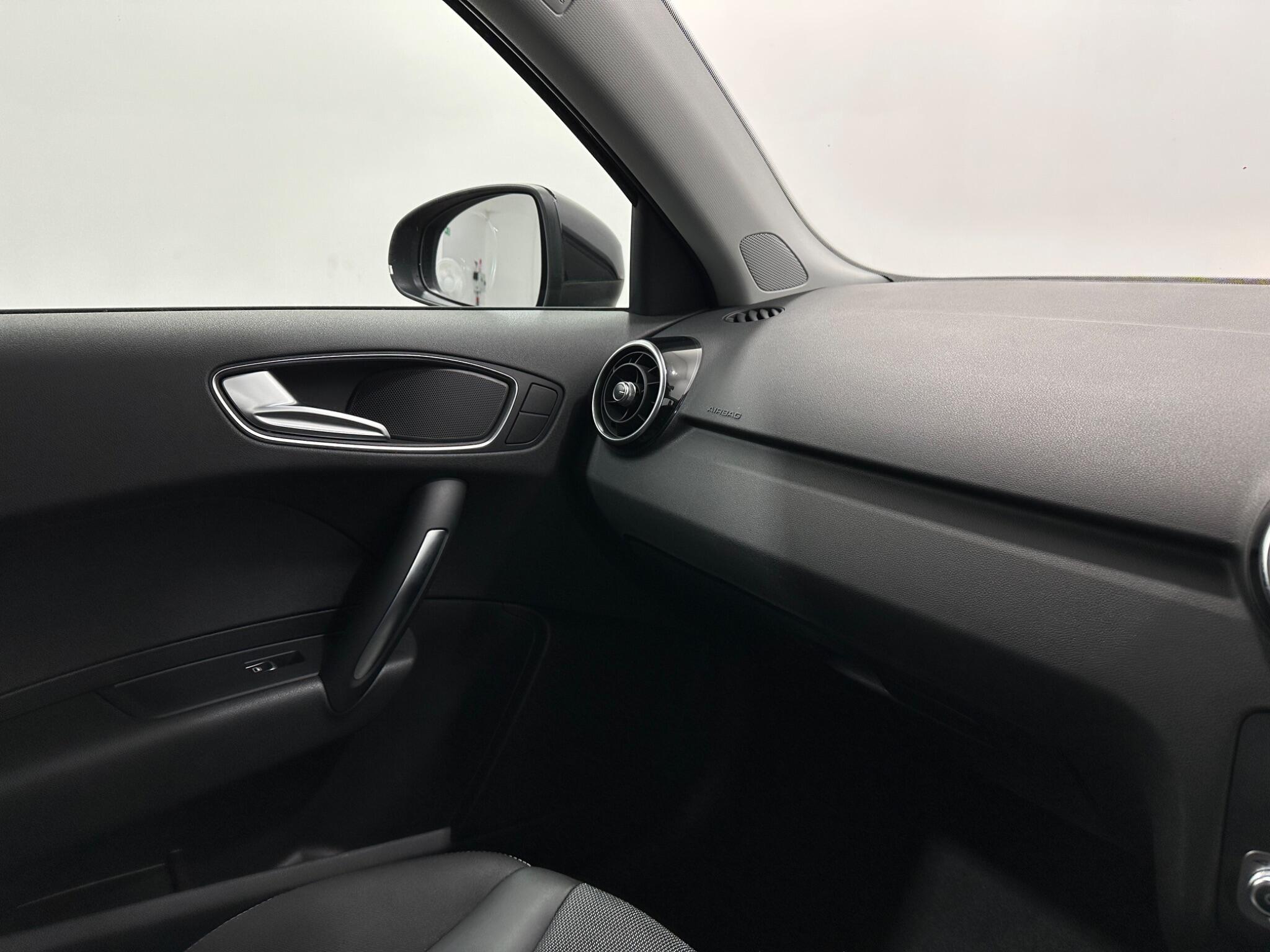 Audi A1 view 26