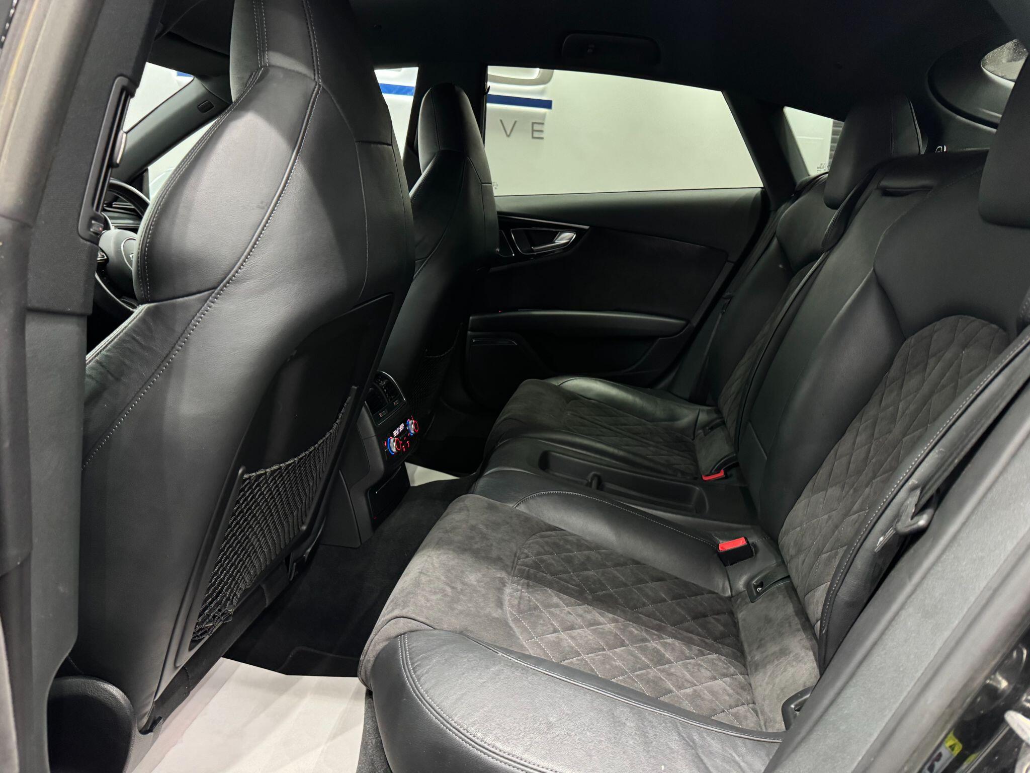 Audi S7 view 46