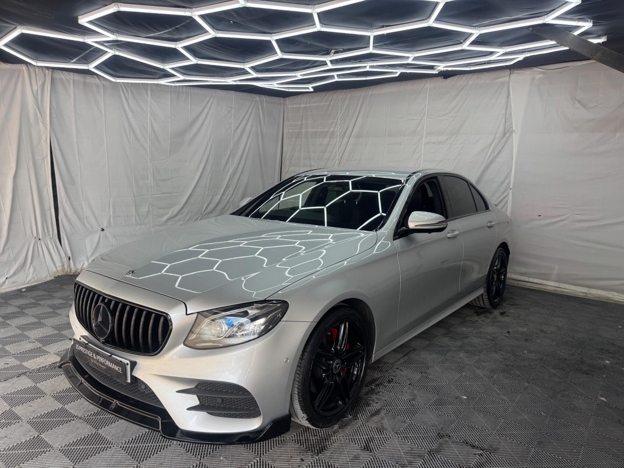 Mercedes-Benz E Class view 3