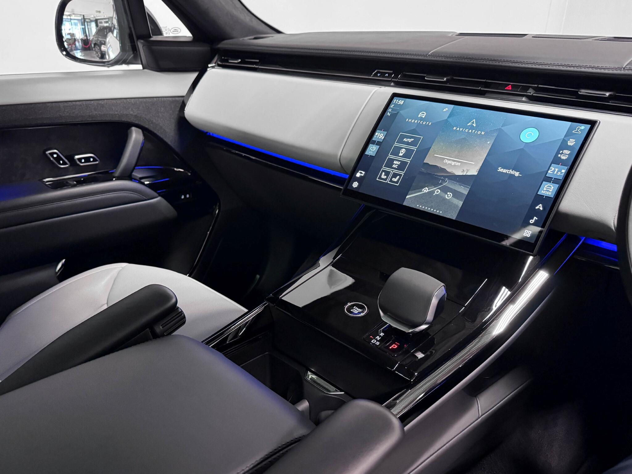 Land Rover Range Rover Sport view 33