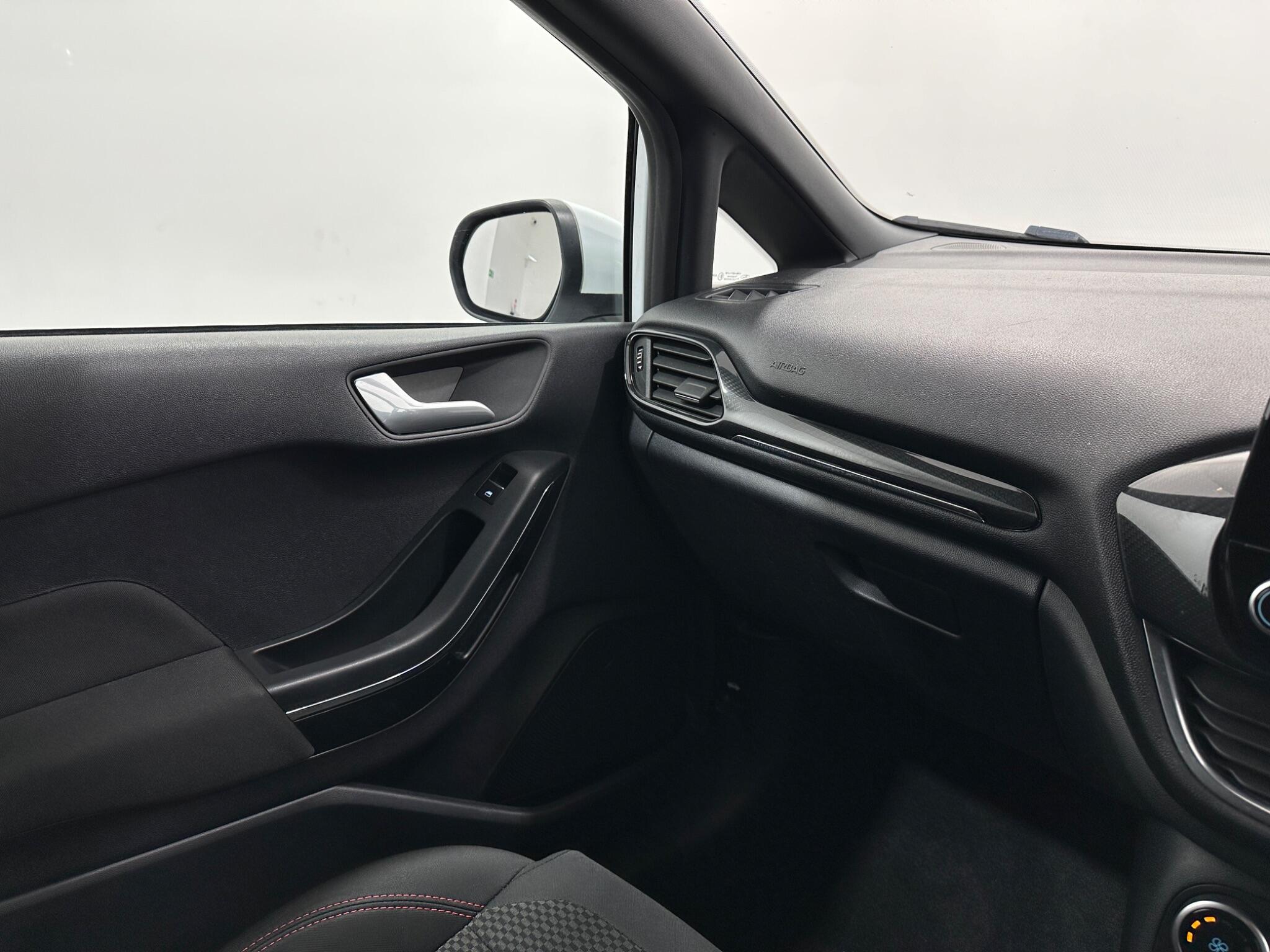 Ford Fiesta view 26