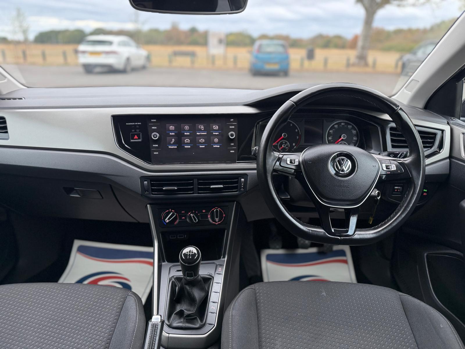 Volkswagen Polo view 27