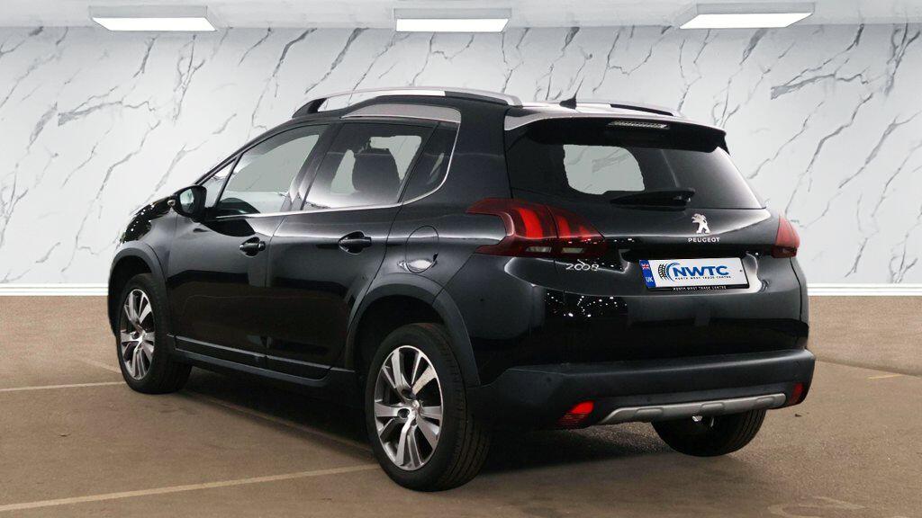 Peugeot 2008 view 6
