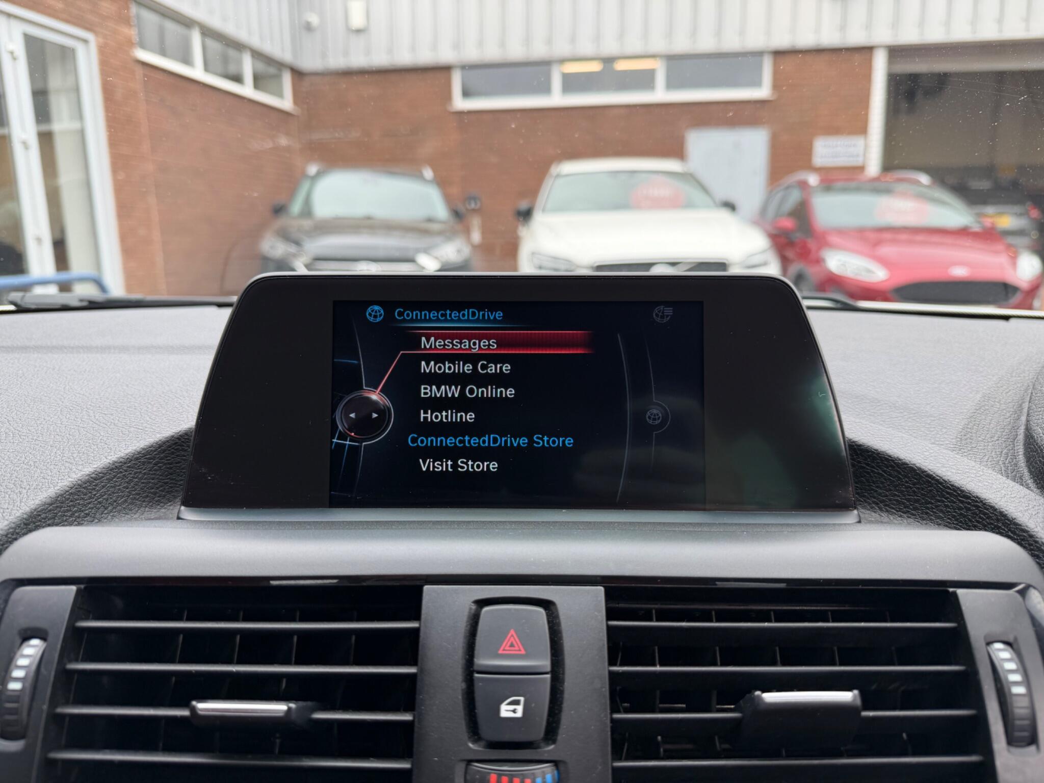 BMW 1 Series view 90