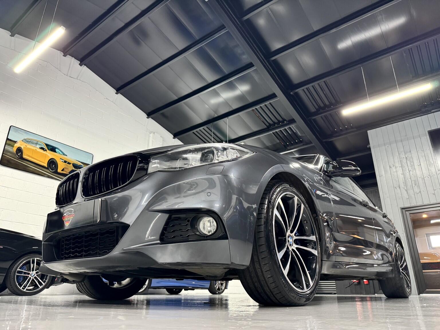 BMW 3 Series view 9