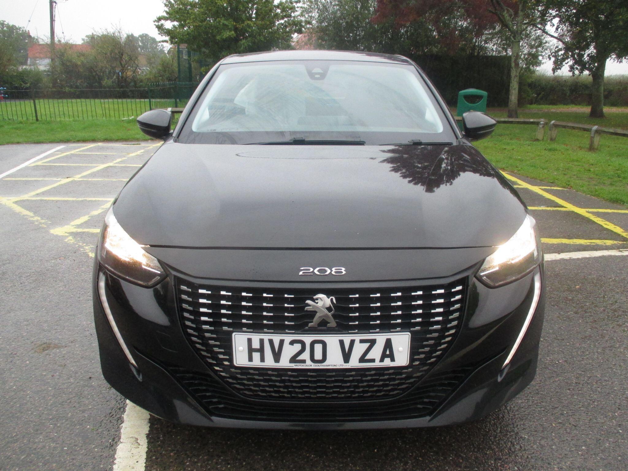 Peugeot 208 view 19