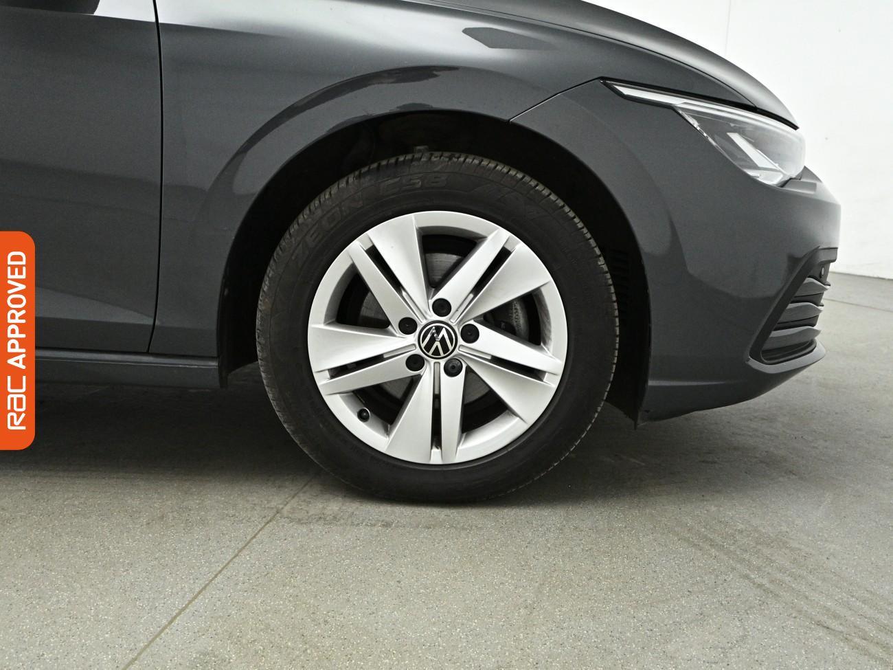 Volkswagen Golf view 24