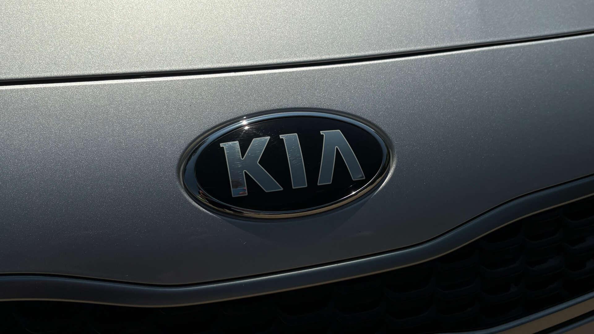 Kia Rio view 39