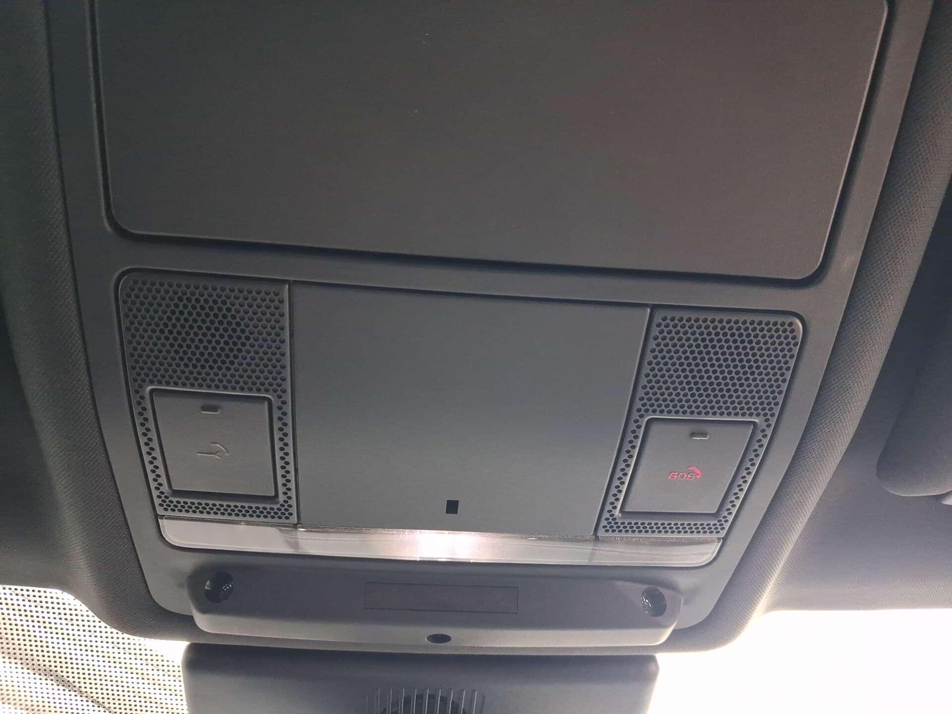 Jaguar E-Pace view 27