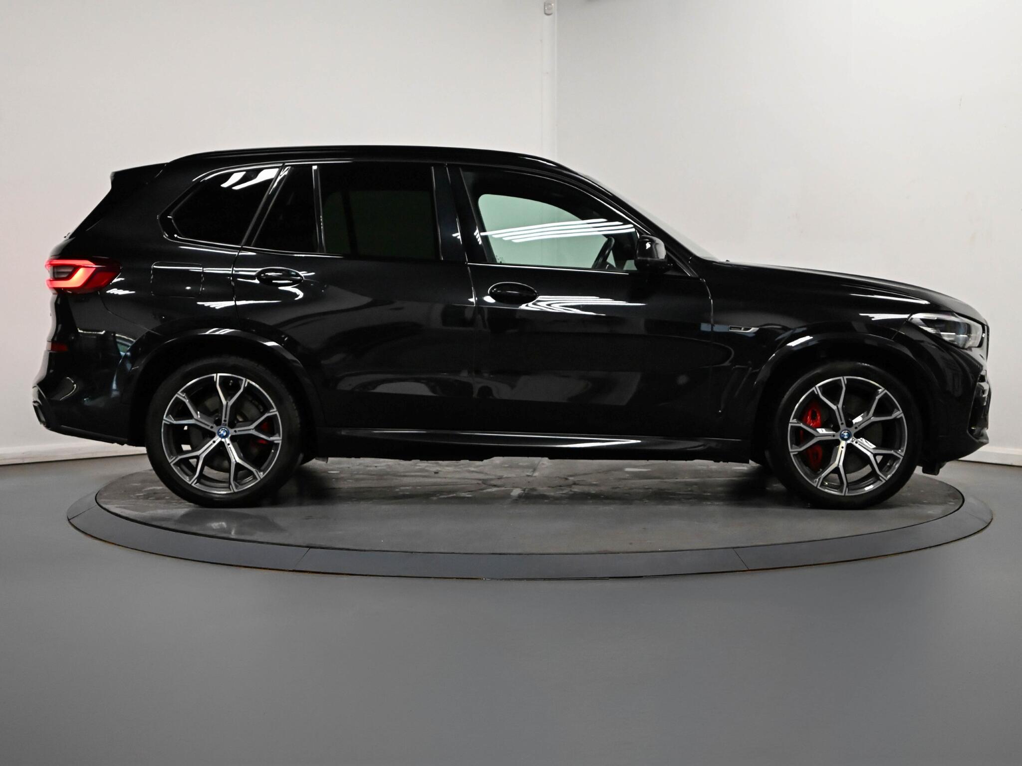 BMW X5 view 29