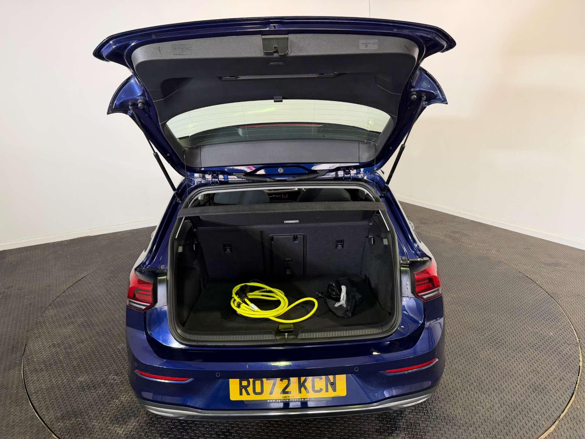 Volkswagen Golf view 10