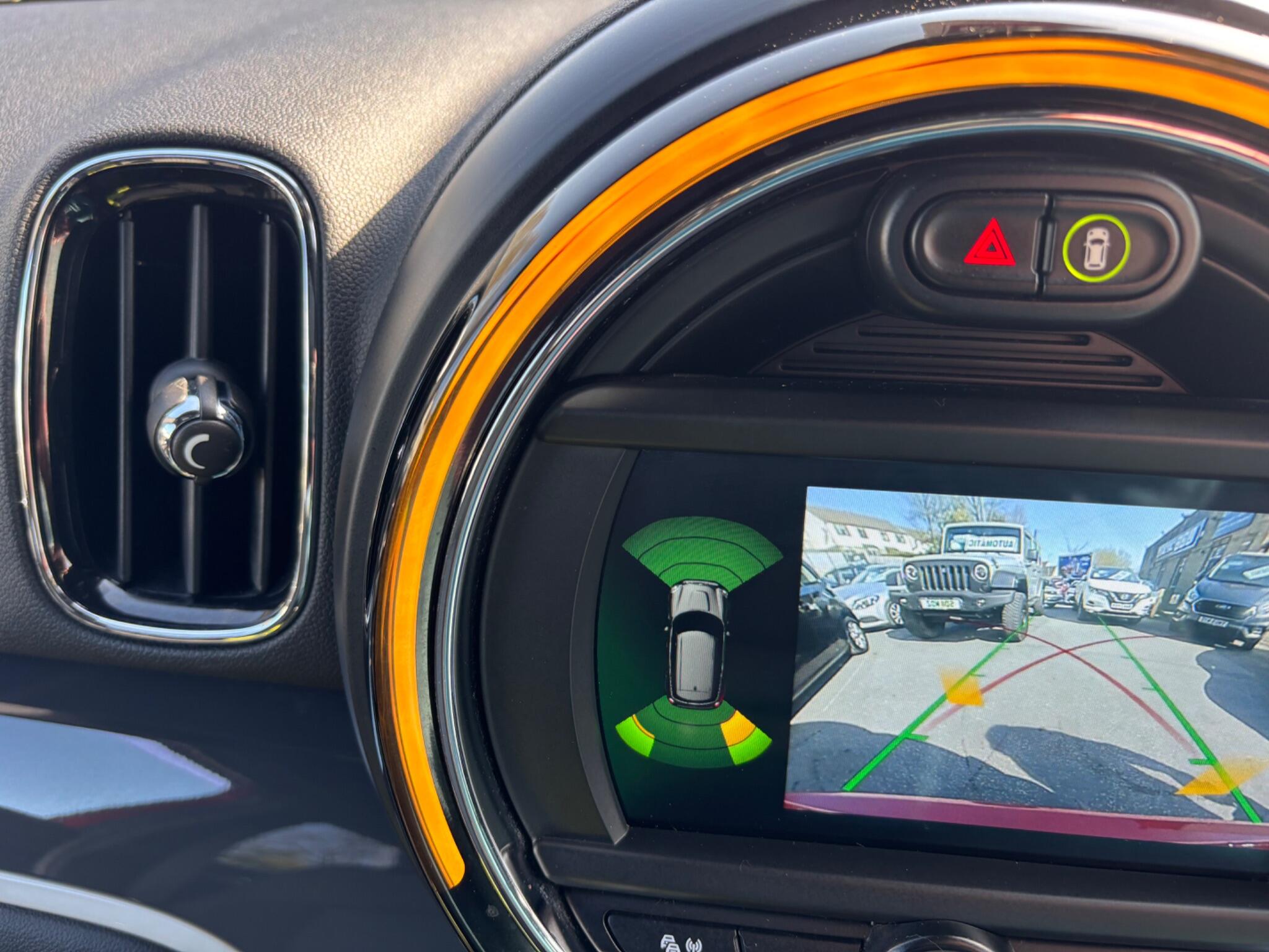Mini Countryman view 15