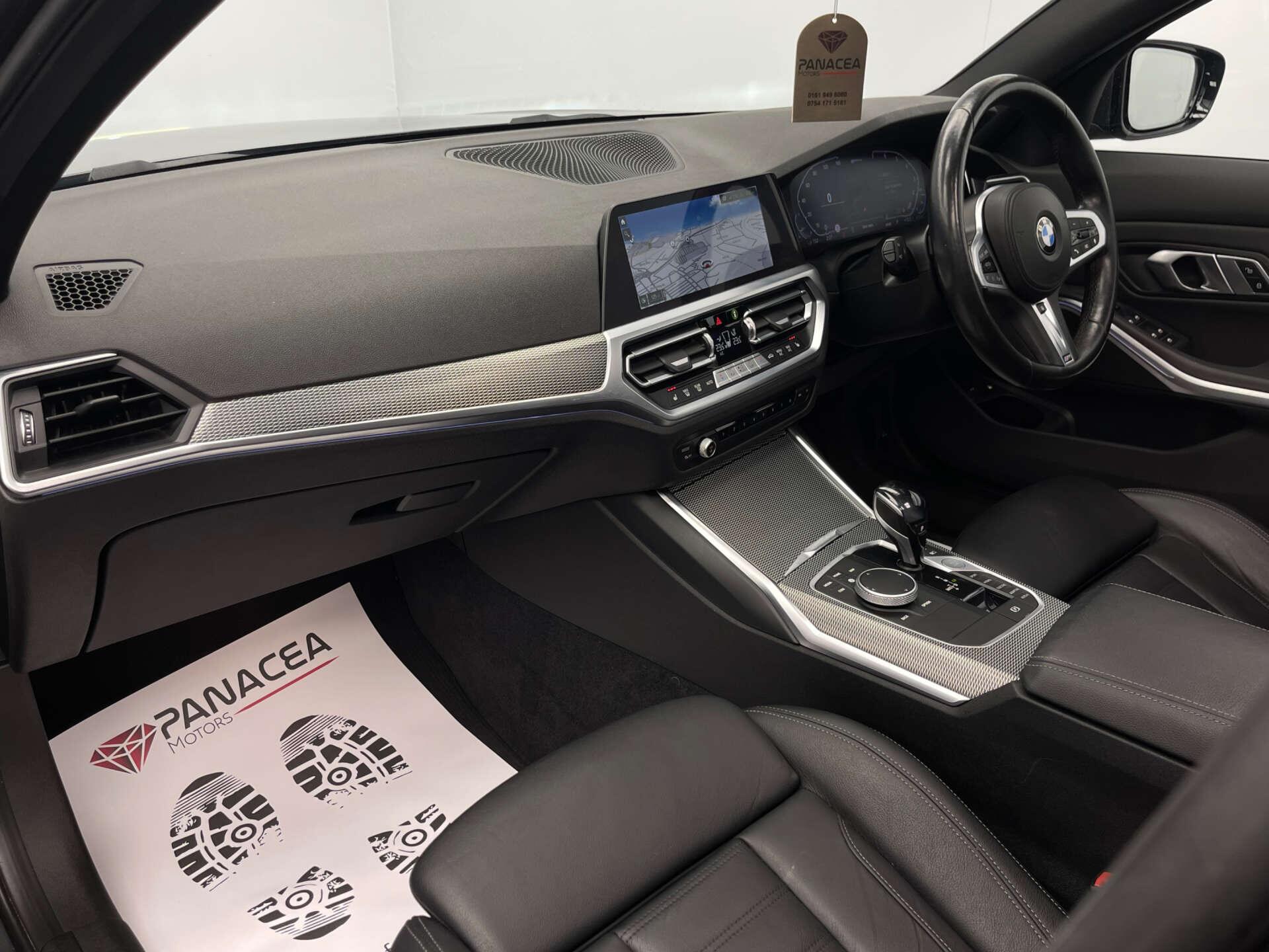BMW 3 Series view 21
