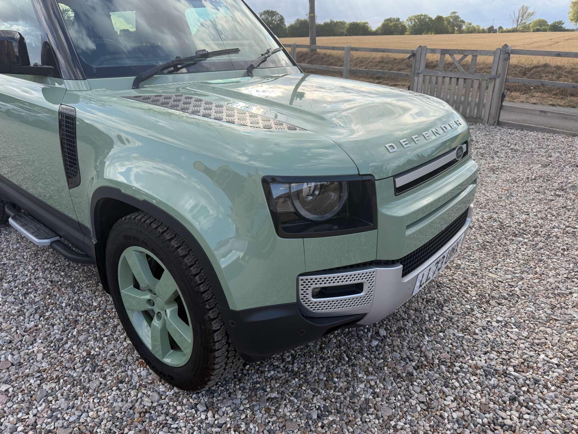 Land Rover Defender view 14