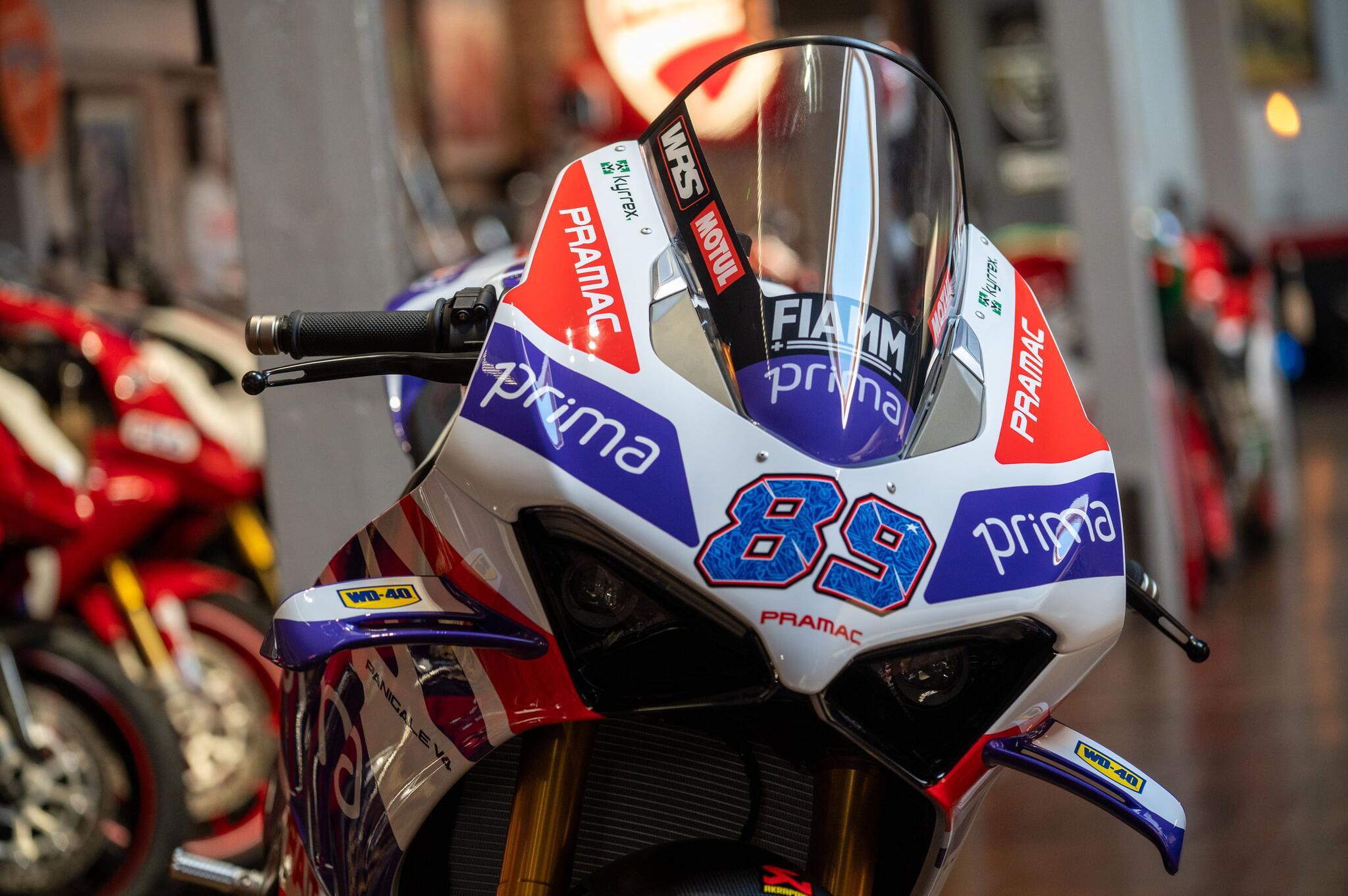 Ducati Panigale V4 view 15