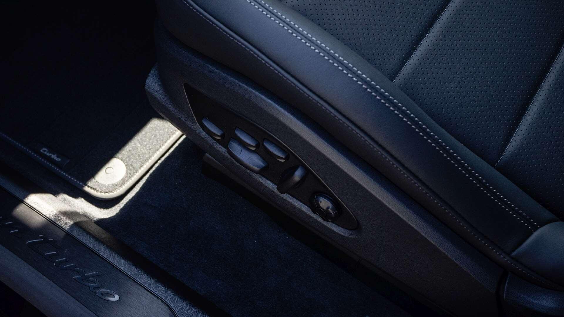 Porsche Macan view 34