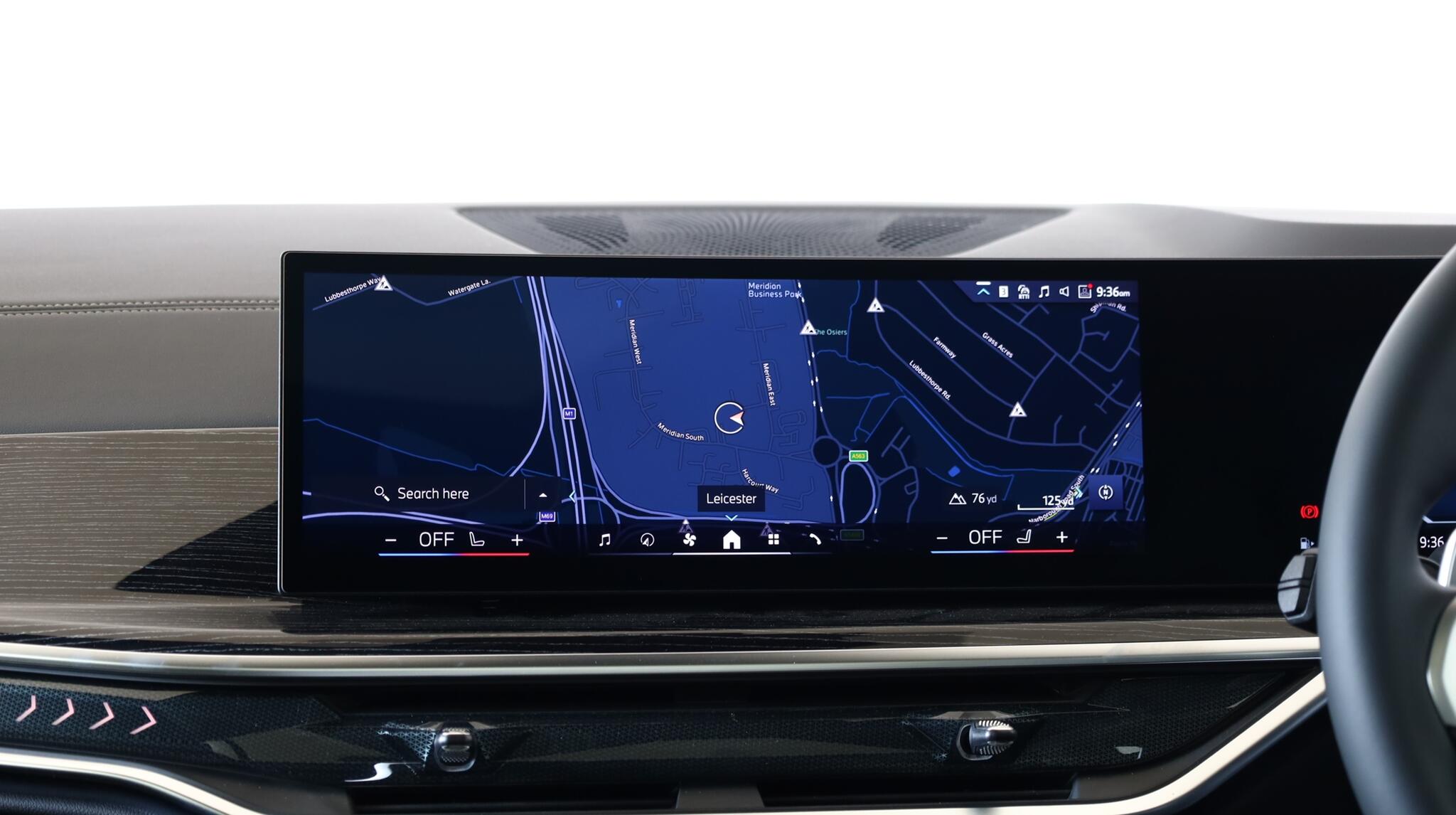 BMW X6 view 8