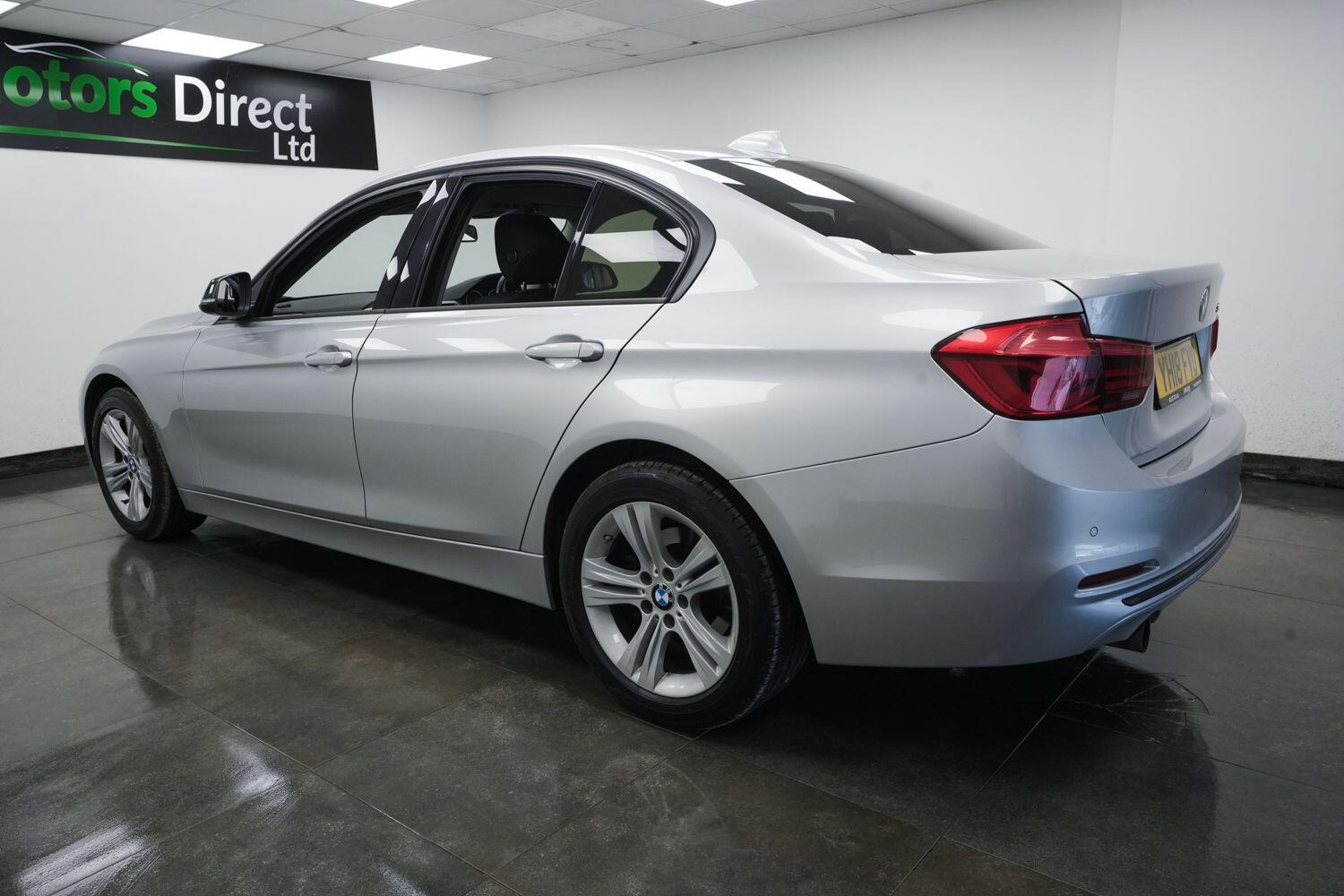 BMW 3 Series view 6