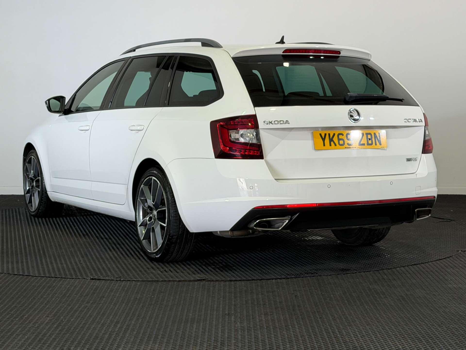 Skoda Octavia view 5