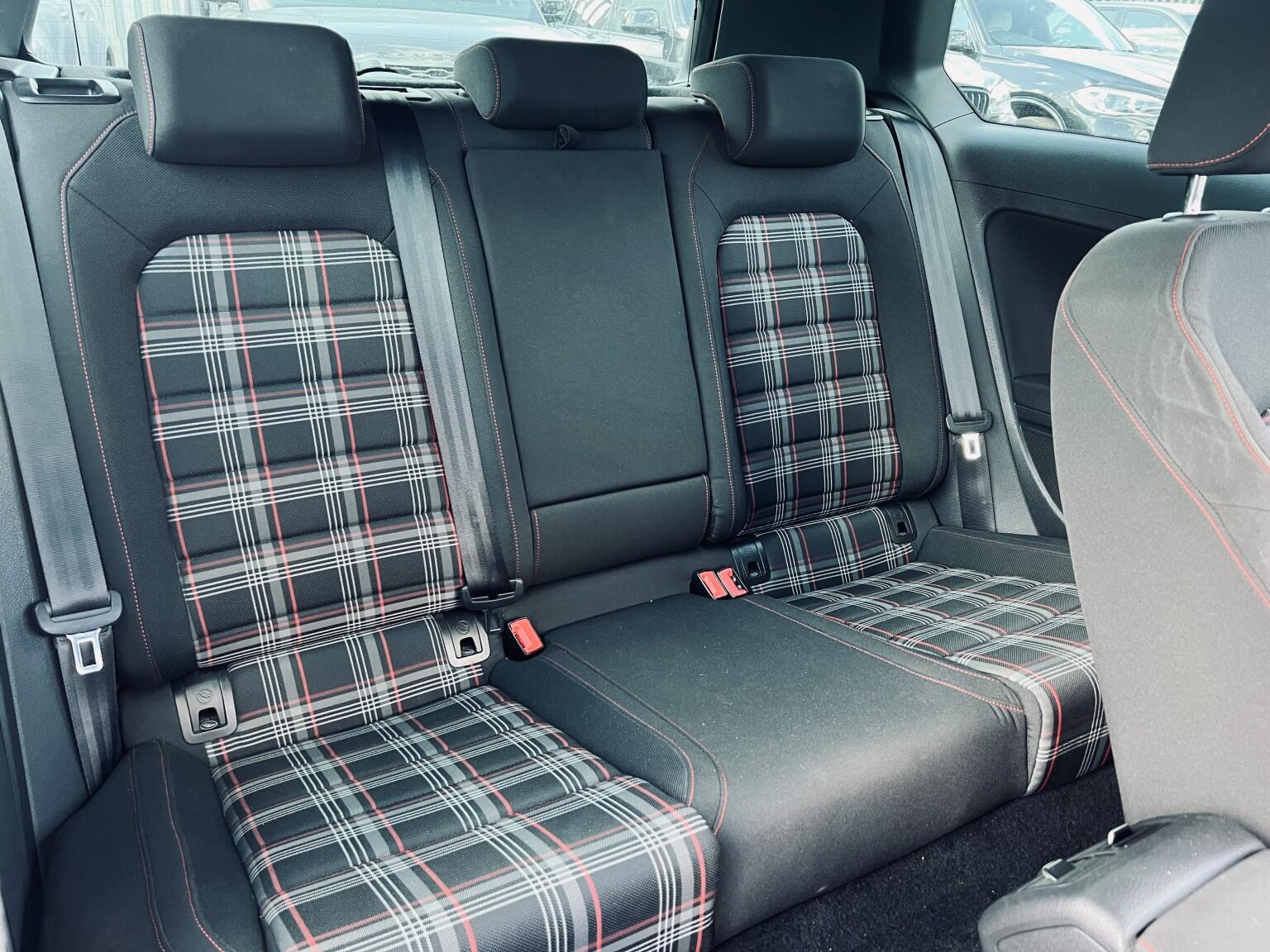 Volkswagen Golf view 30