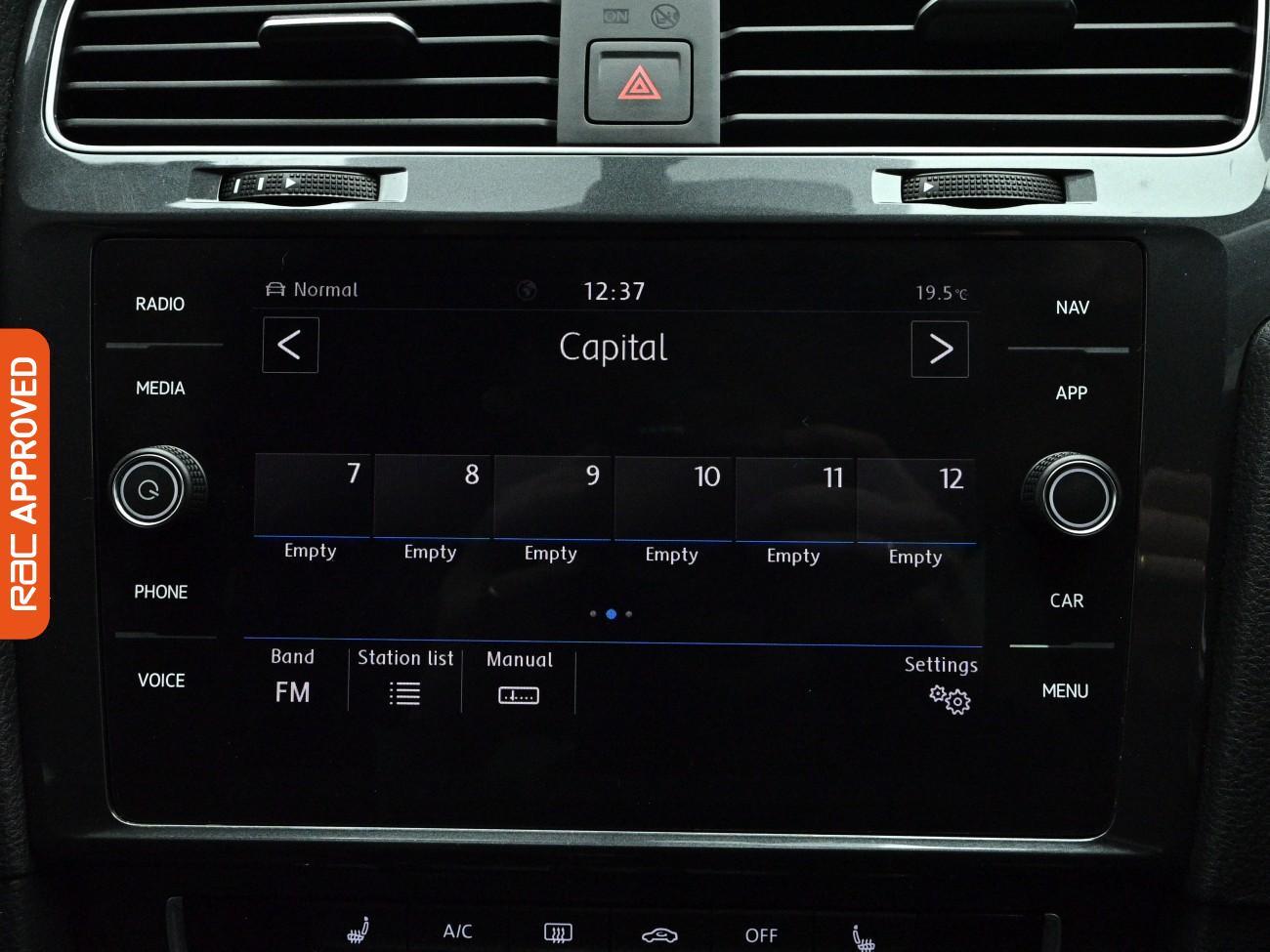 Volkswagen Golf view 15
