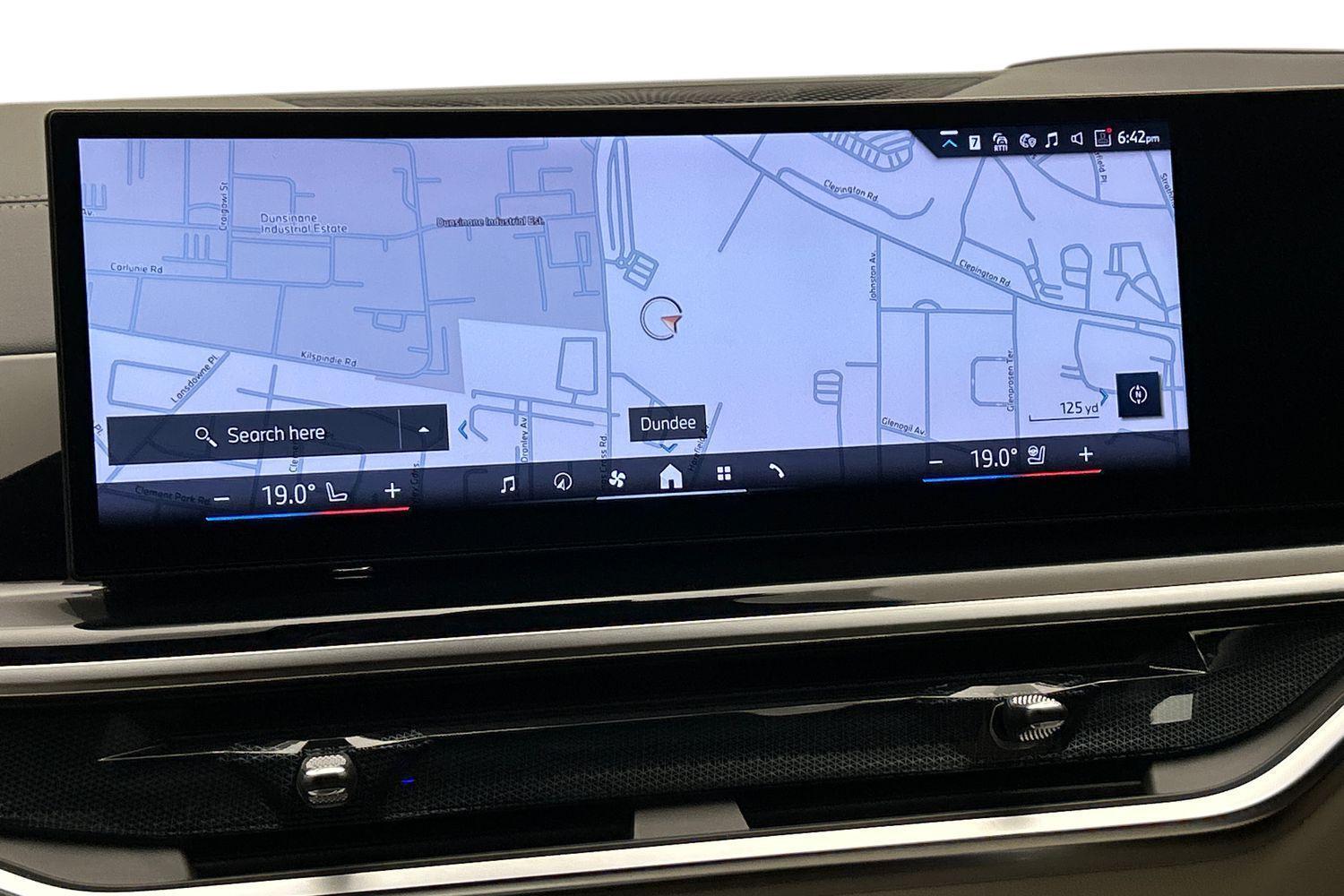 BMW X6 view 8