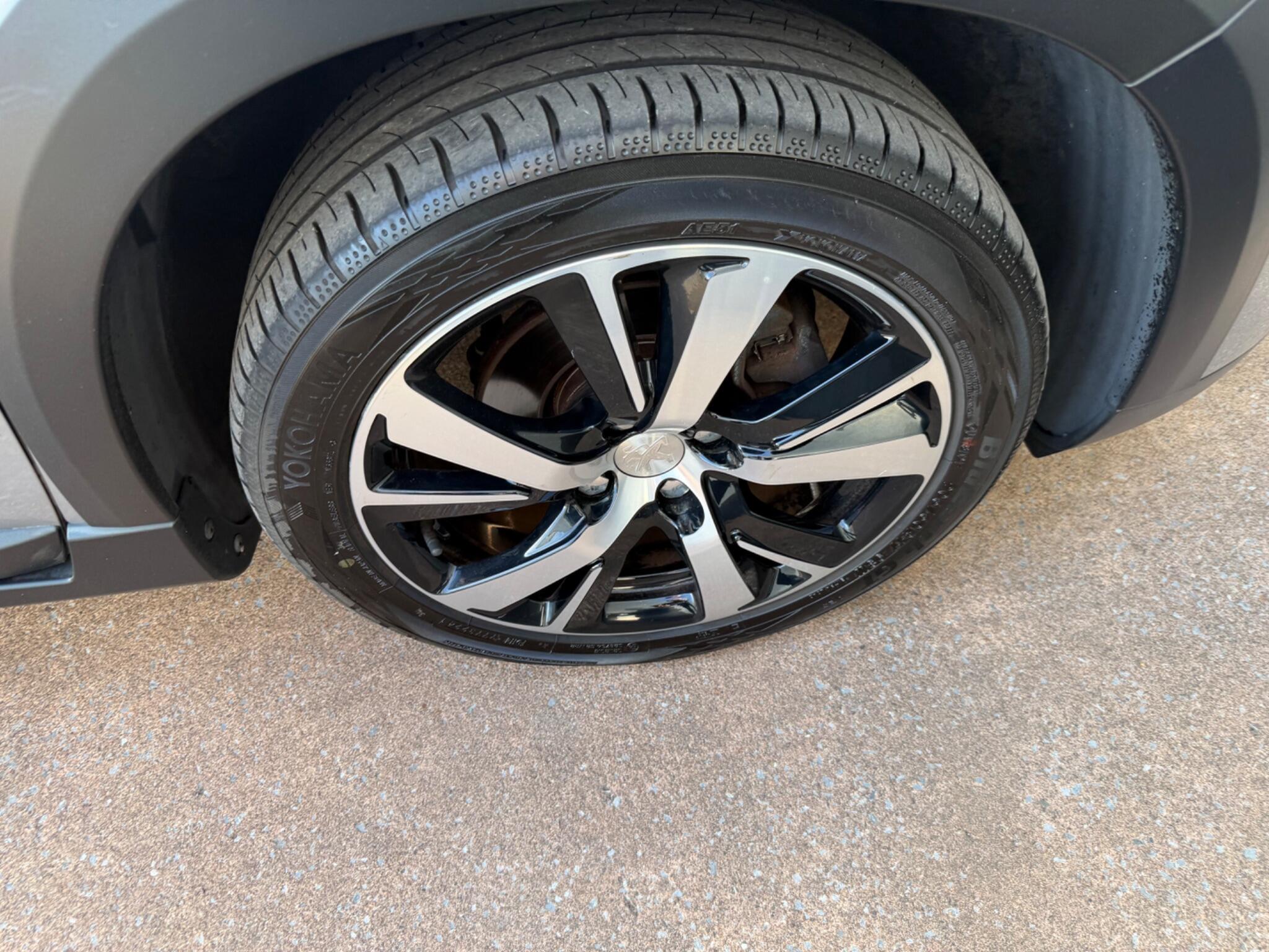 Peugeot 2008 view 20