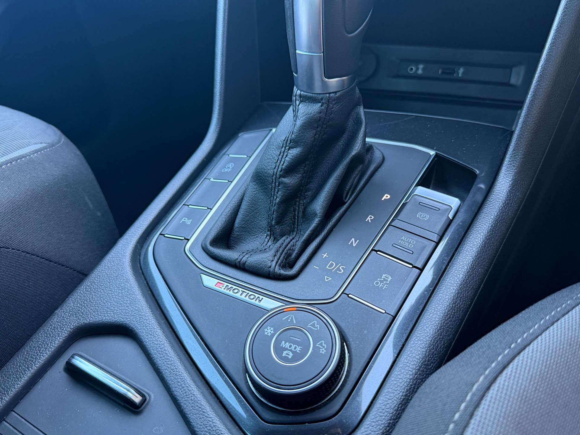 Volkswagen Tiguan view 18