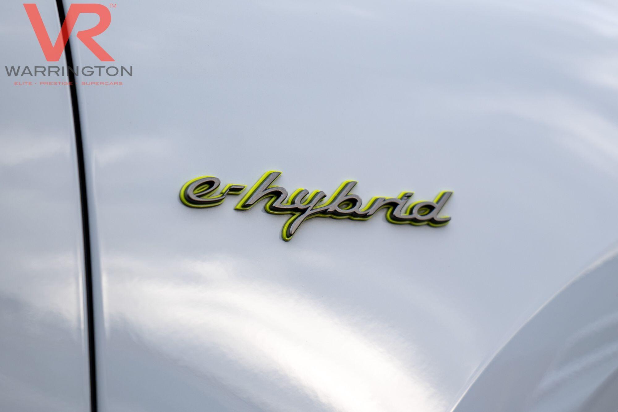 Porsche Cayenne view 50