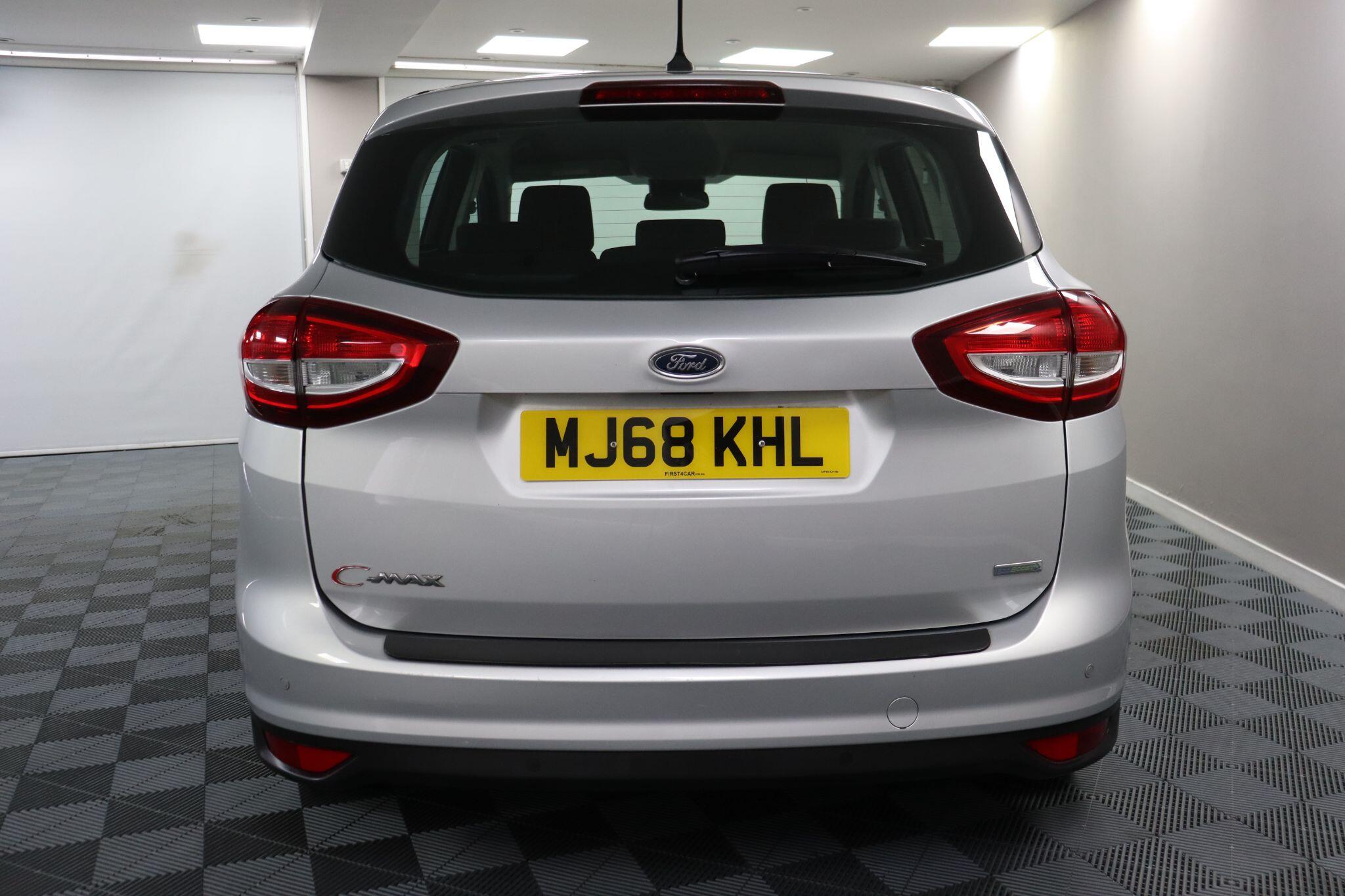 Ford C-Max view 20