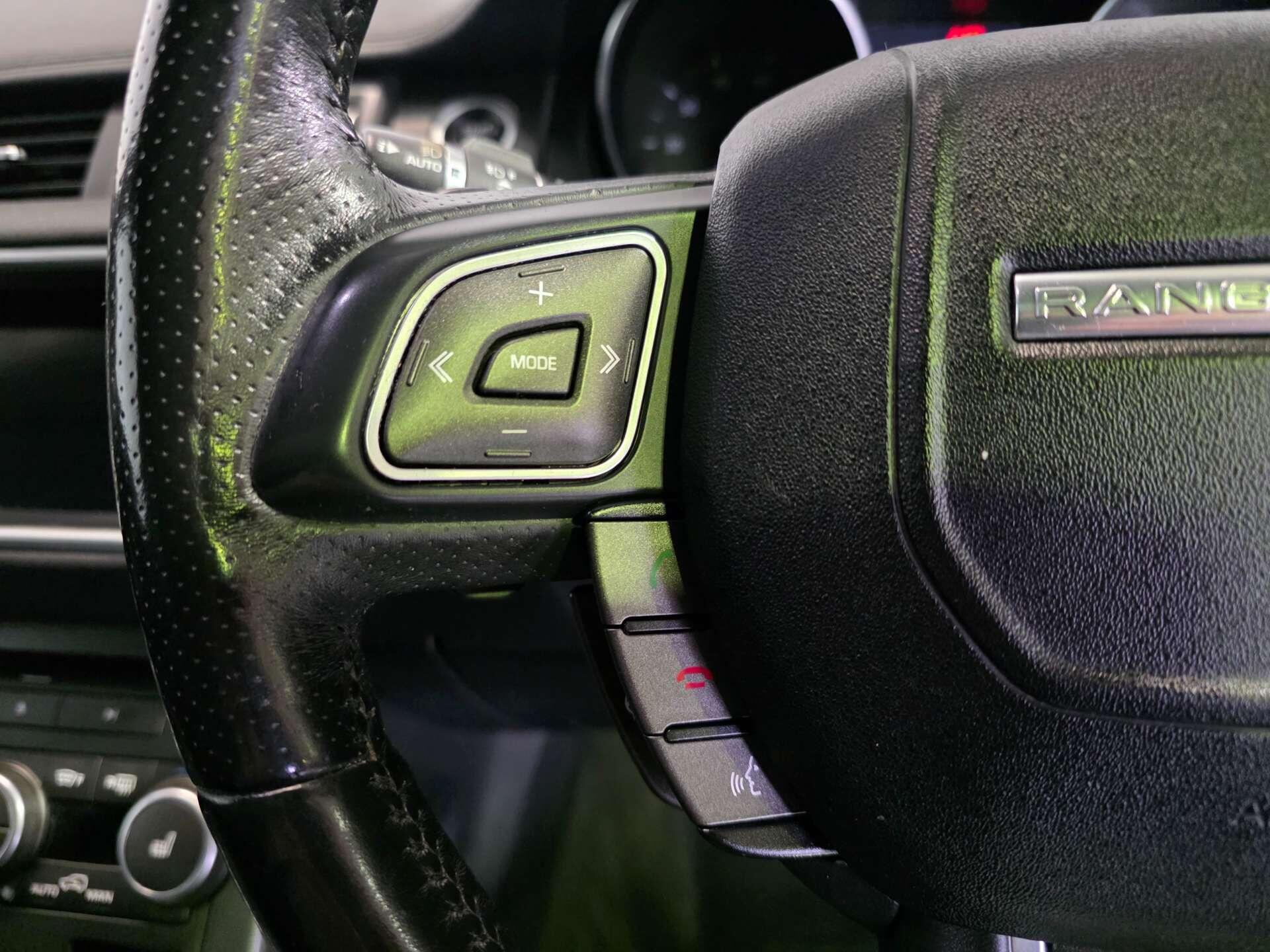 Land Rover Range Rover Evoque view 33