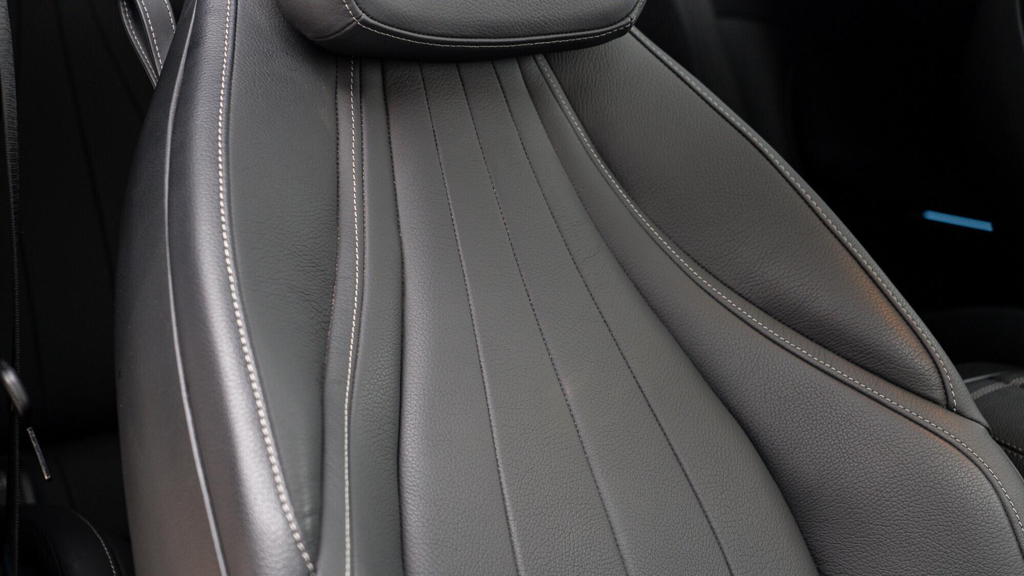 Mercedes-Benz Cle view 35