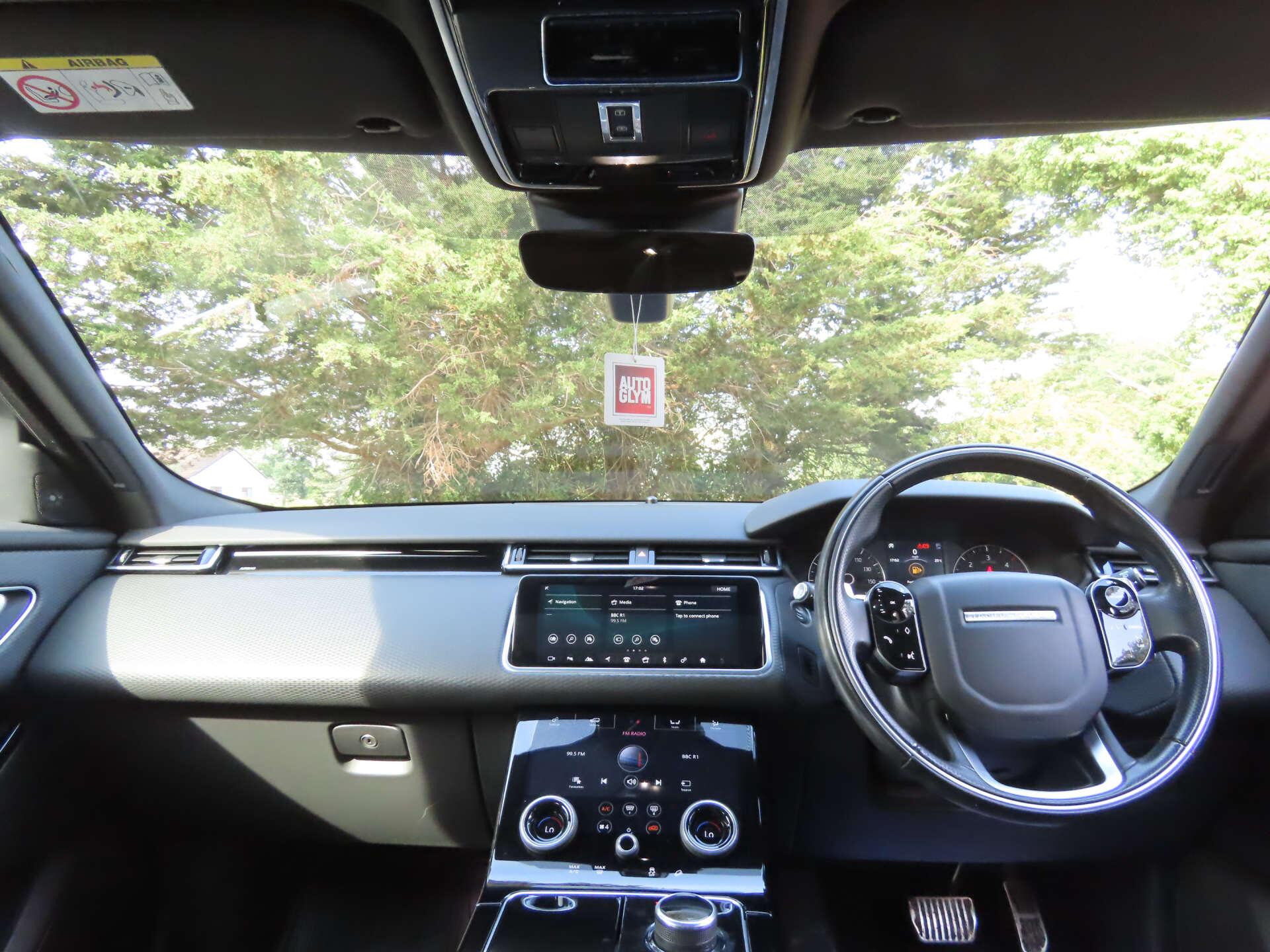 Land Rover Range Rover Velar view 8
